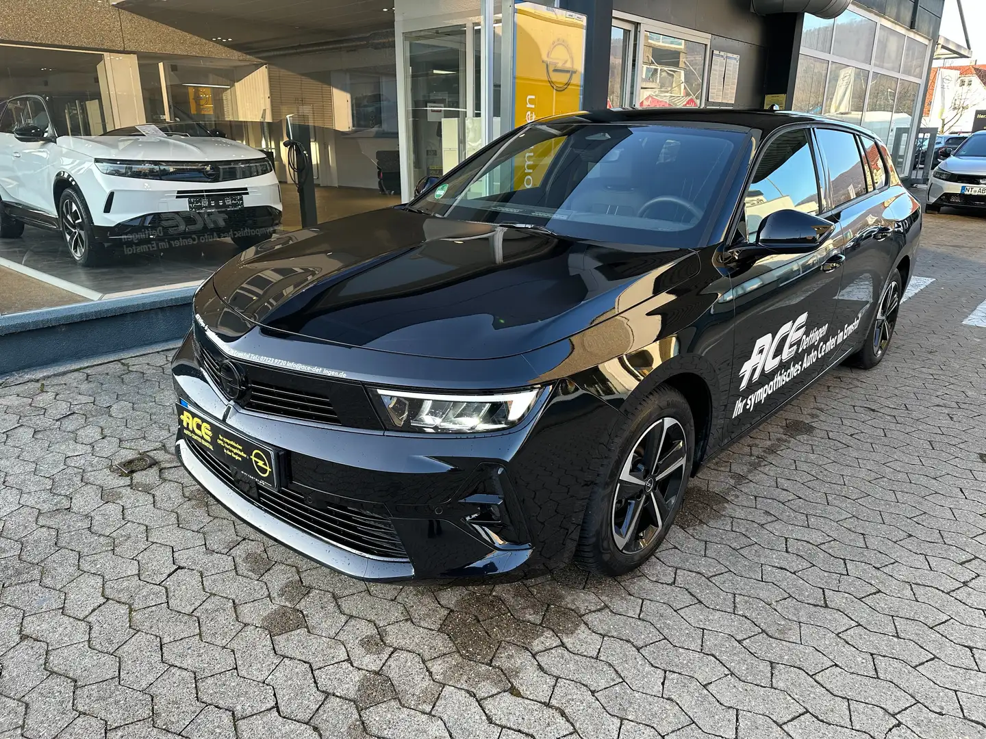 Opel Astra GS*Kamera*LED*SHZ* Schwarz - 1