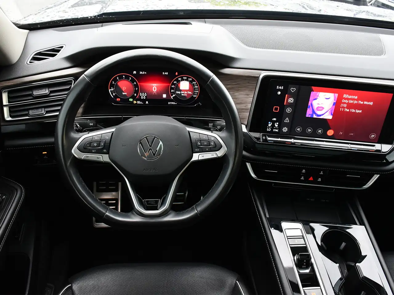 Volkswagen Atlas снимка Volkswagen Atlas