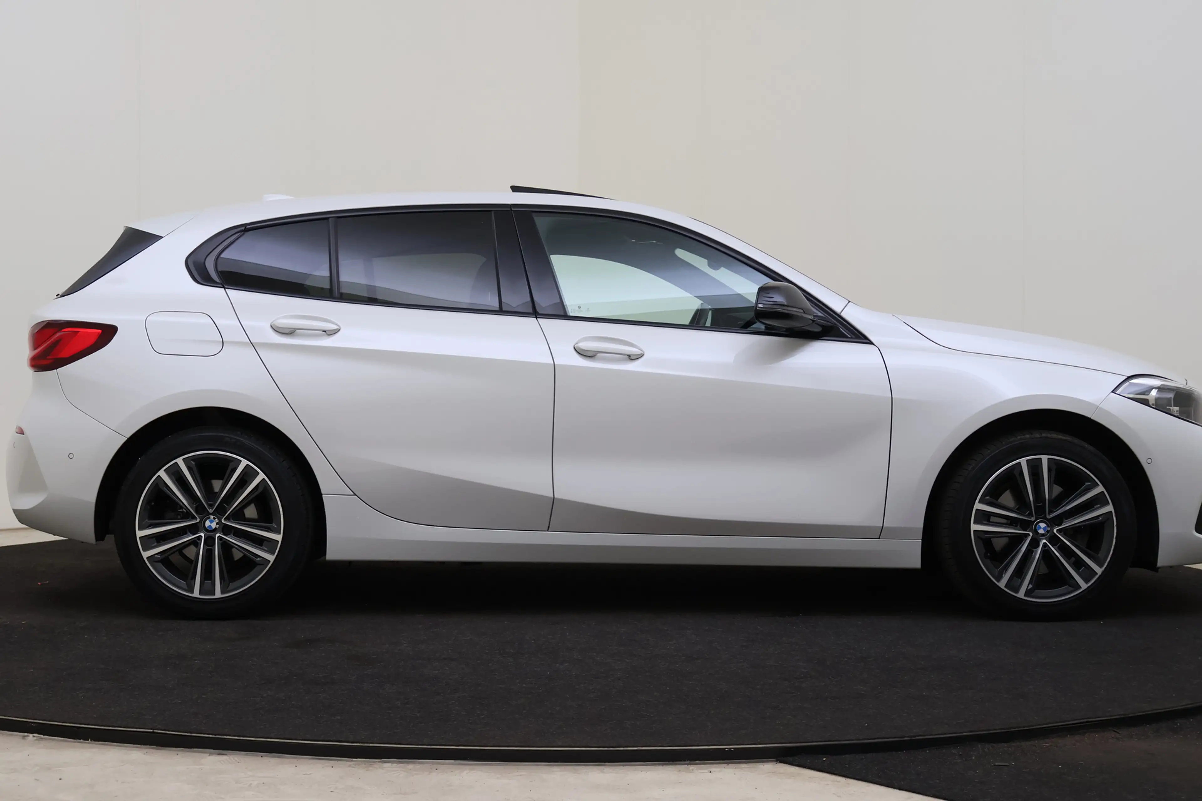 BMW 118 1 Serie 118i Sport Line Automaat / Panoramadak / S — photo 7