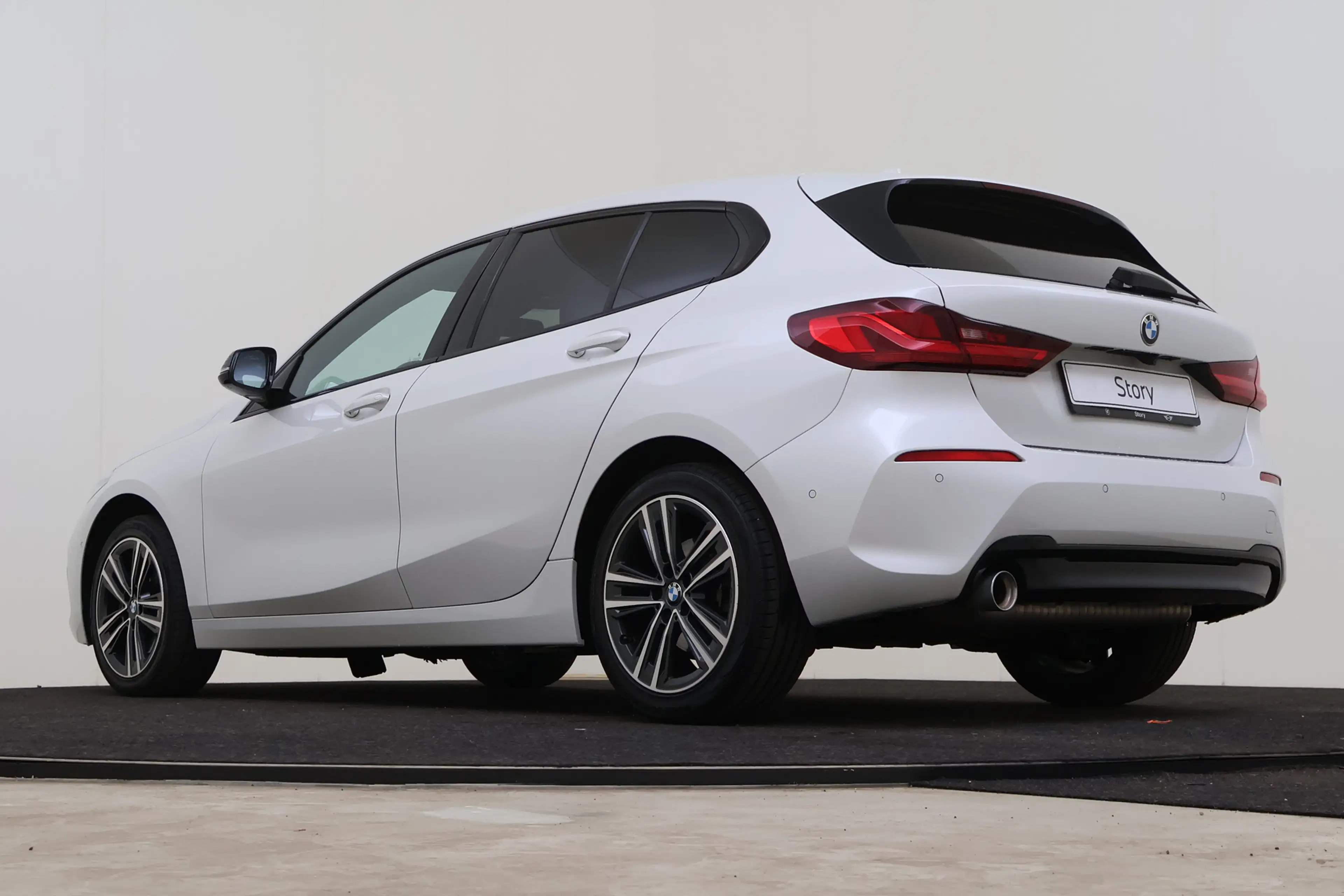 BMW 118 1 Serie 118i Sport Line Automaat / Panoramadak / S — photo 11