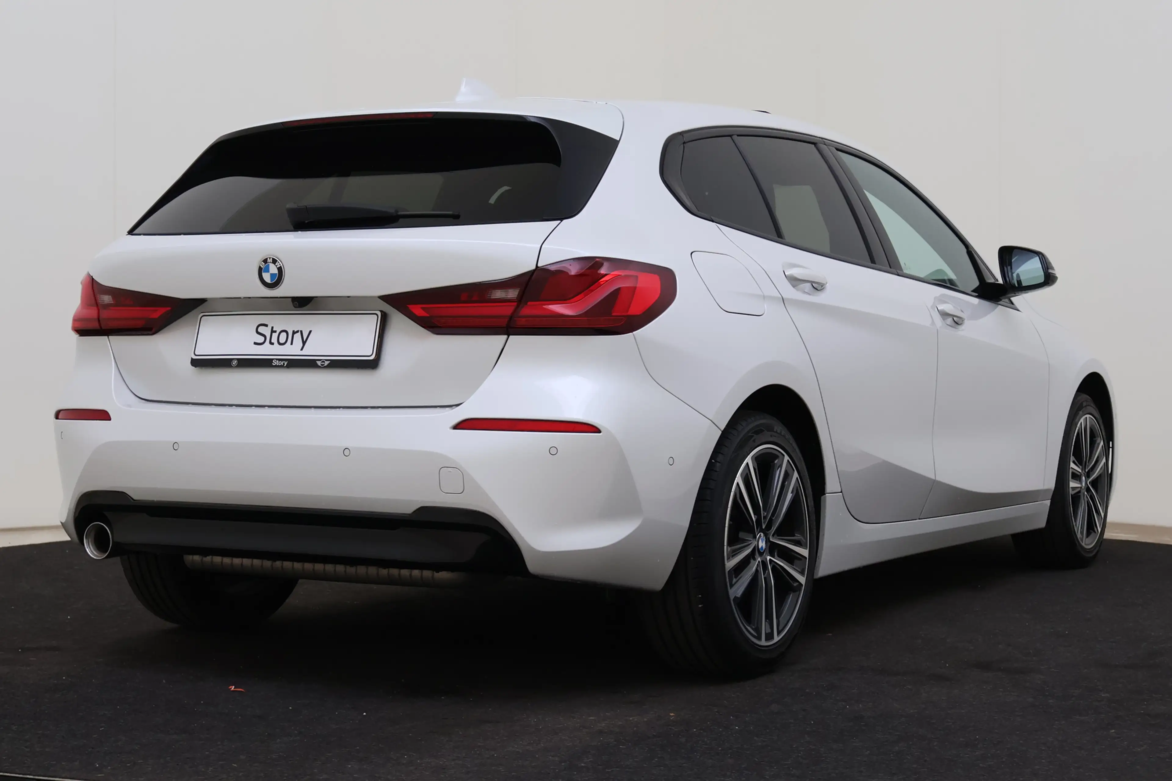 BMW 118 1 Serie 118i Sport Line Automaat / Panoramadak / S — photo 2