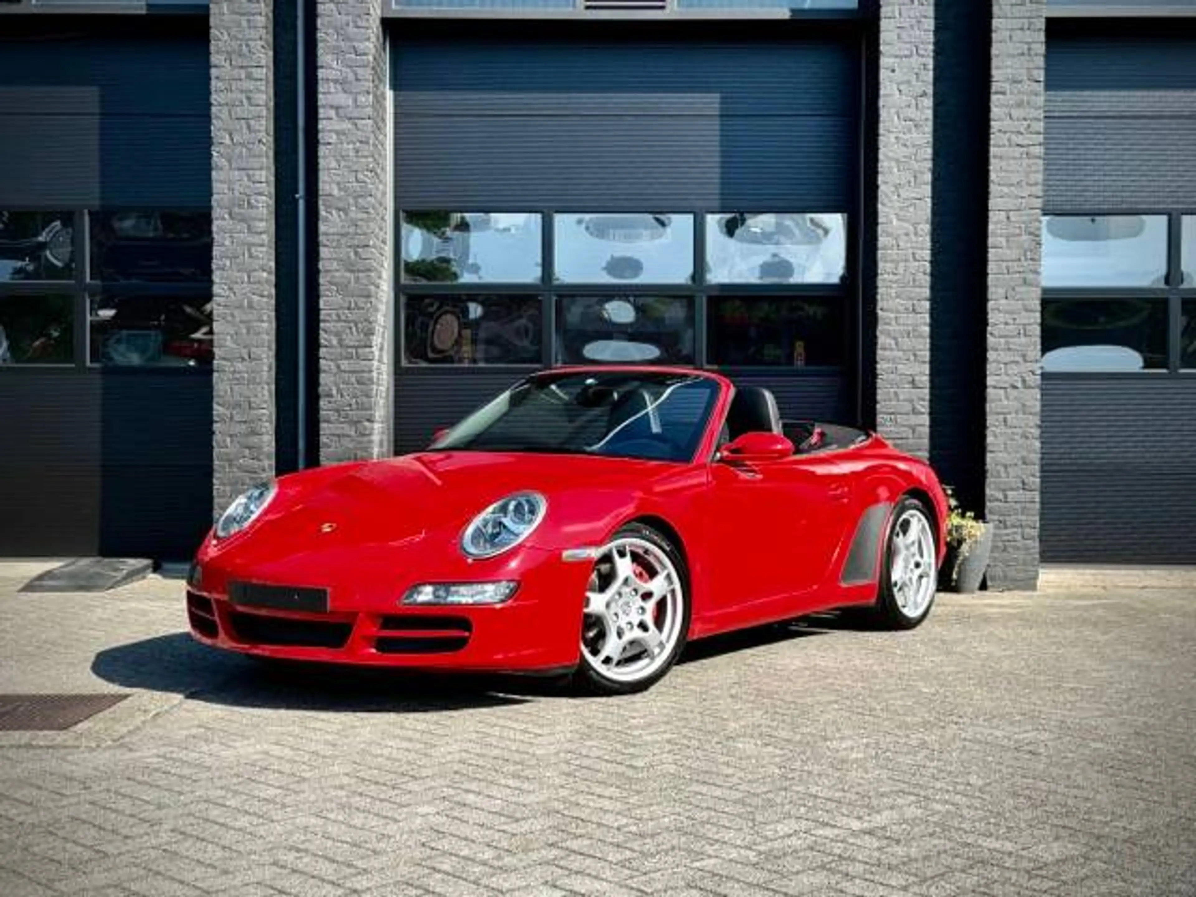 Porsche 911 911 Carrera S Cabriolet 3.8i Tiptronic — photo 2