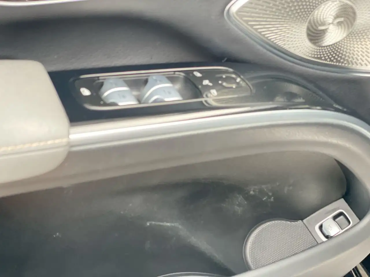 Mercedes-Benz EQS снимка Mercedes-Benz EQS