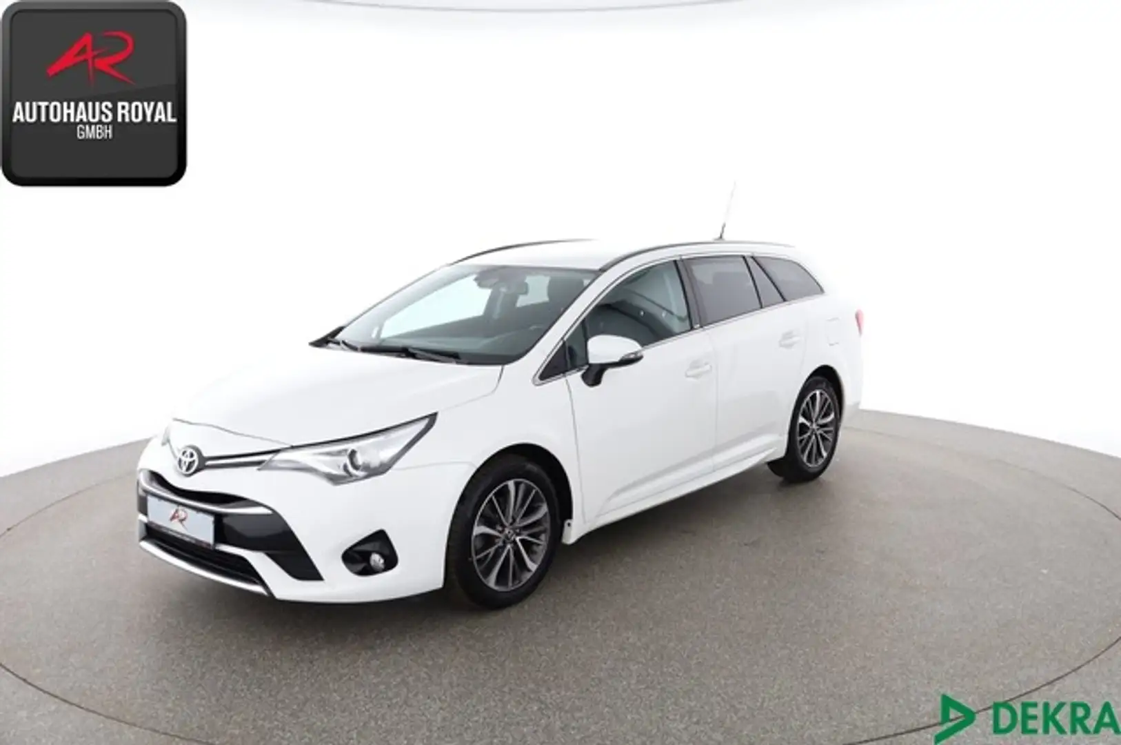 Toyota Avensis Touring Sports 1.8 KAMERA,KEYLESS,NAVI Wit - 1