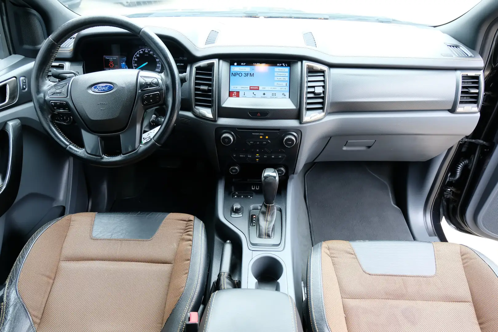 Ford Ranger 3.2 TDCi Wildtrak Supercab | TREKHAAK | CRUISE | Zwart - 2
