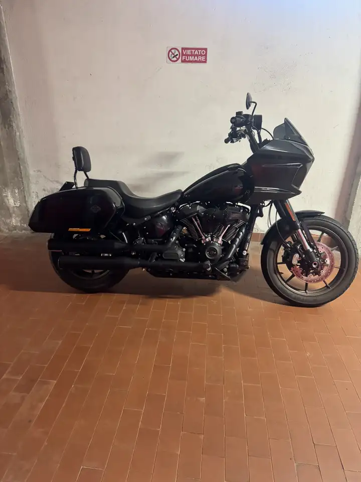 Harley-Davidson Lowrider ST