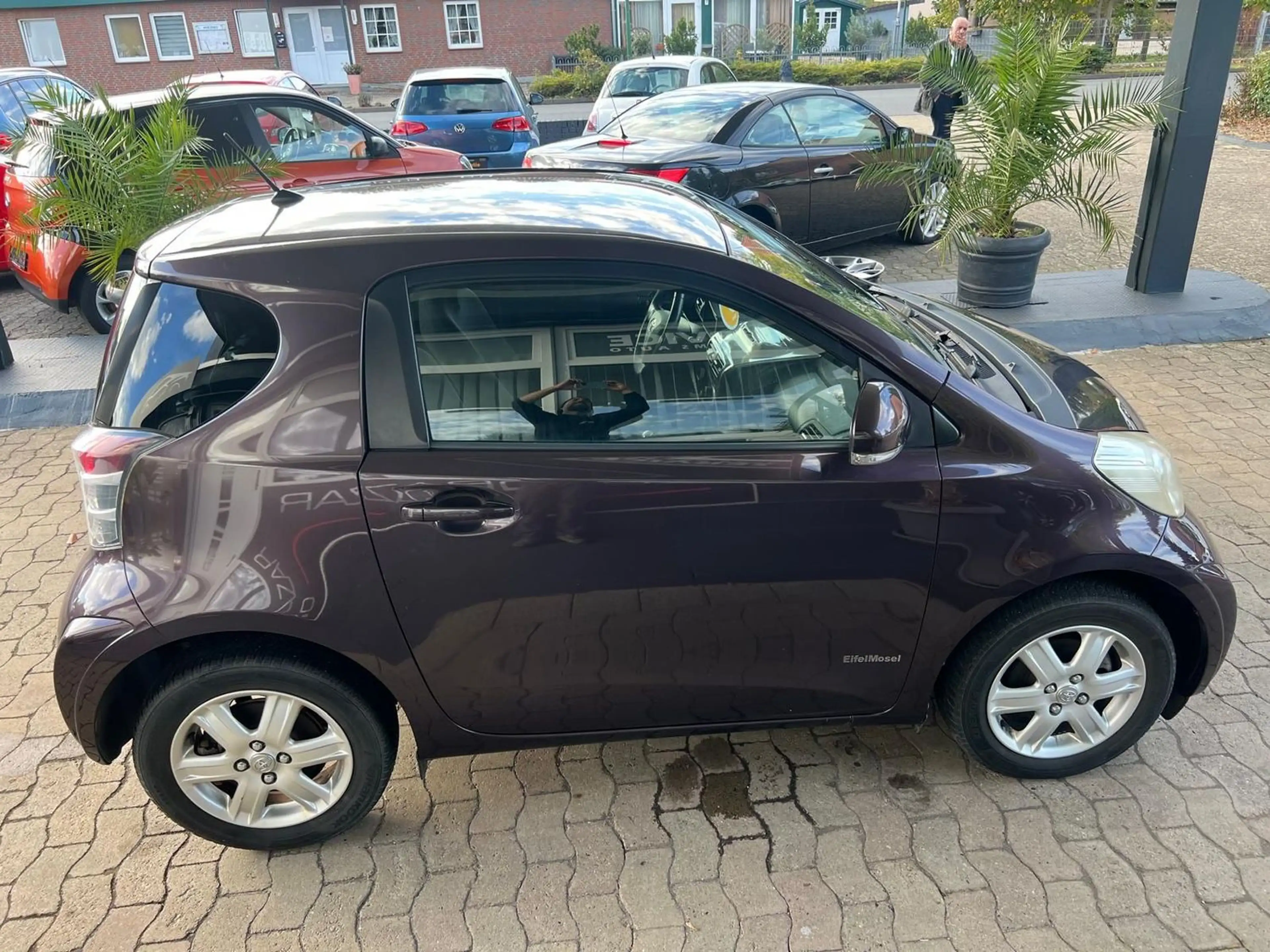 Toyota iQ Basis 1.0 VVT-i * 2.Hand* TÜV Neu* — photo 11