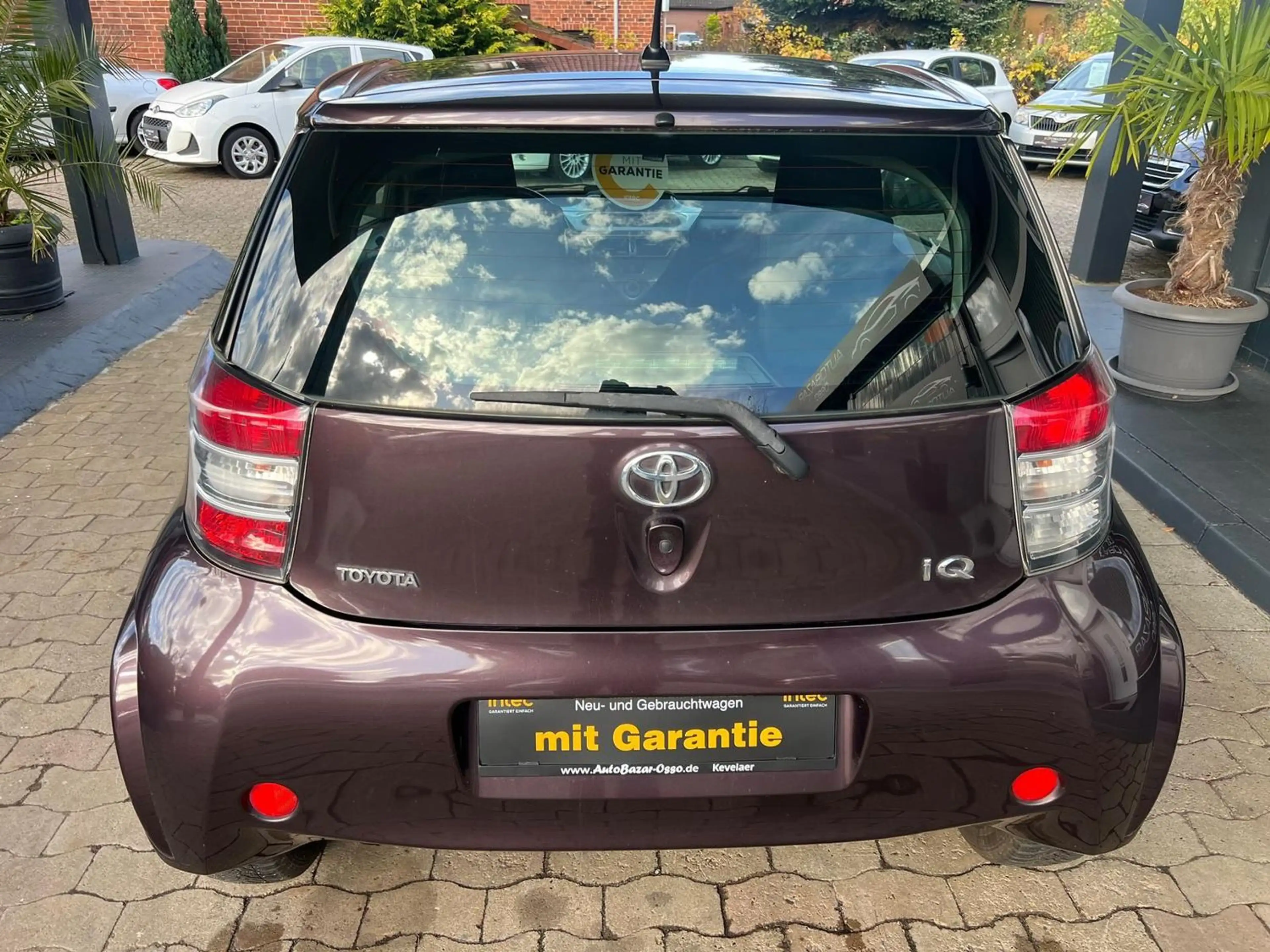 Toyota iQ Basis 1.0 VVT-i * 2.Hand* TÜV Neu* — photo 4