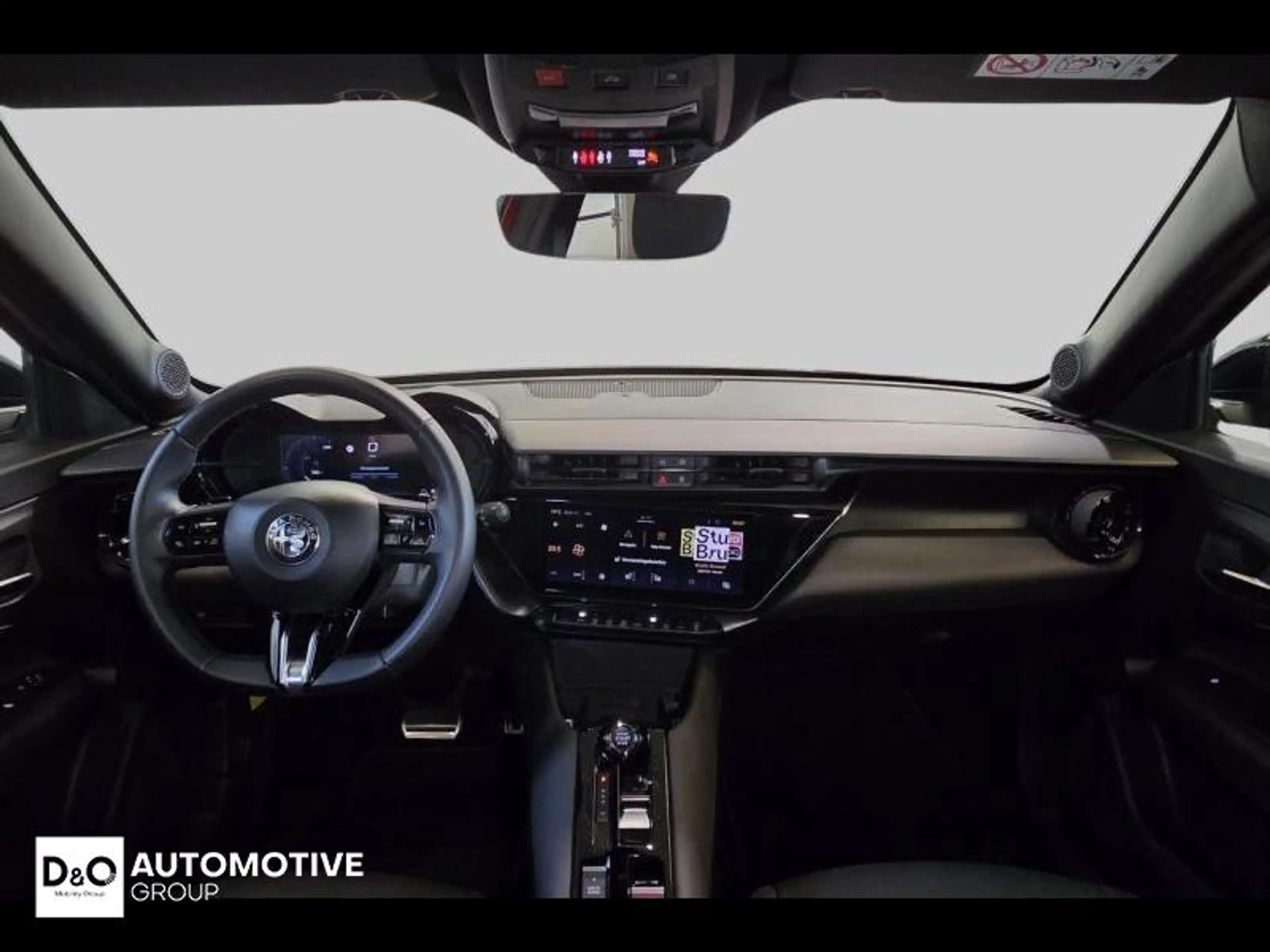Alfa Romeo Junior ibrida camera gps — photo 2