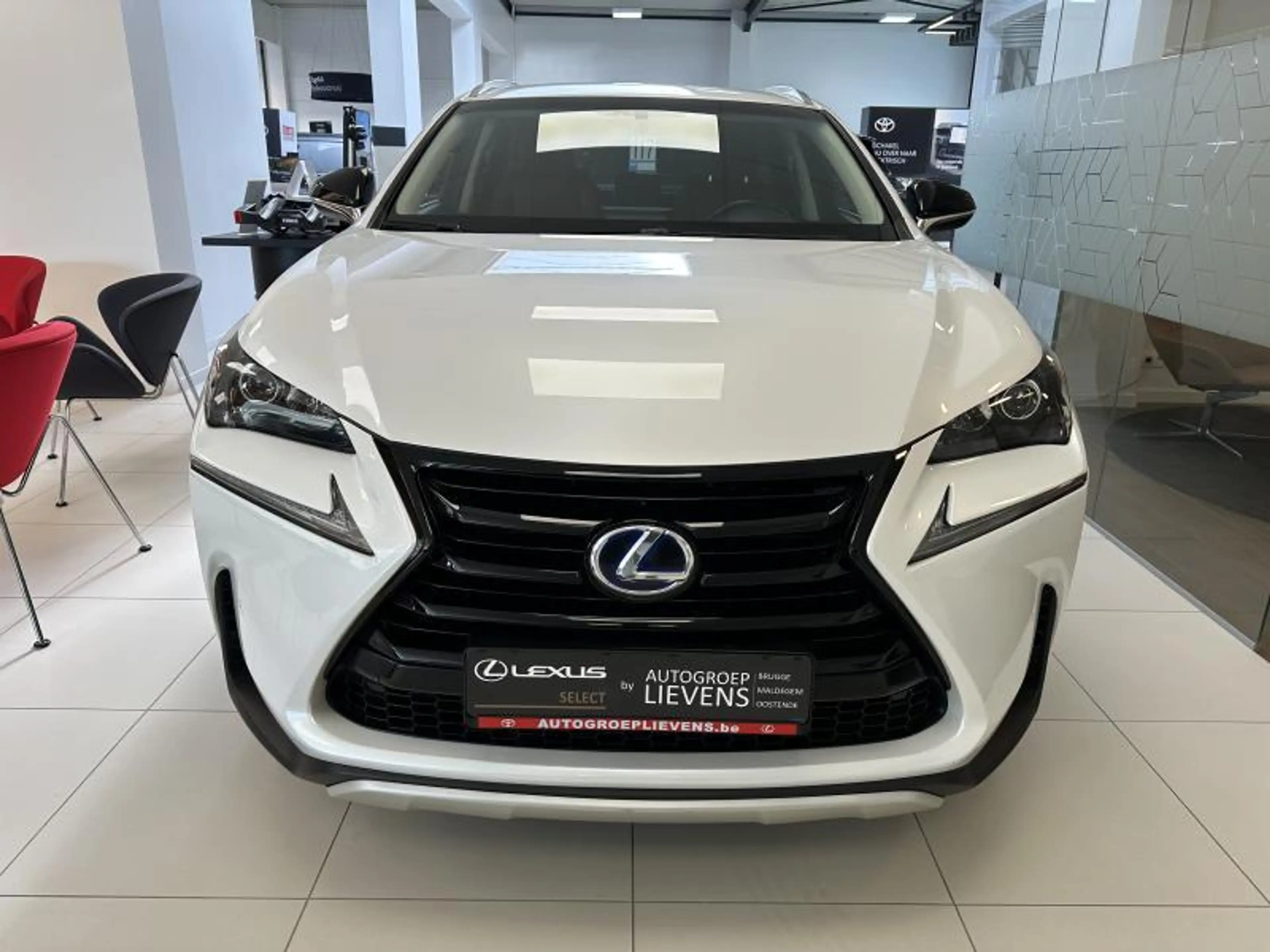 Lexus NX 300h 2.5 HYB EXECUTIVE — photo 2