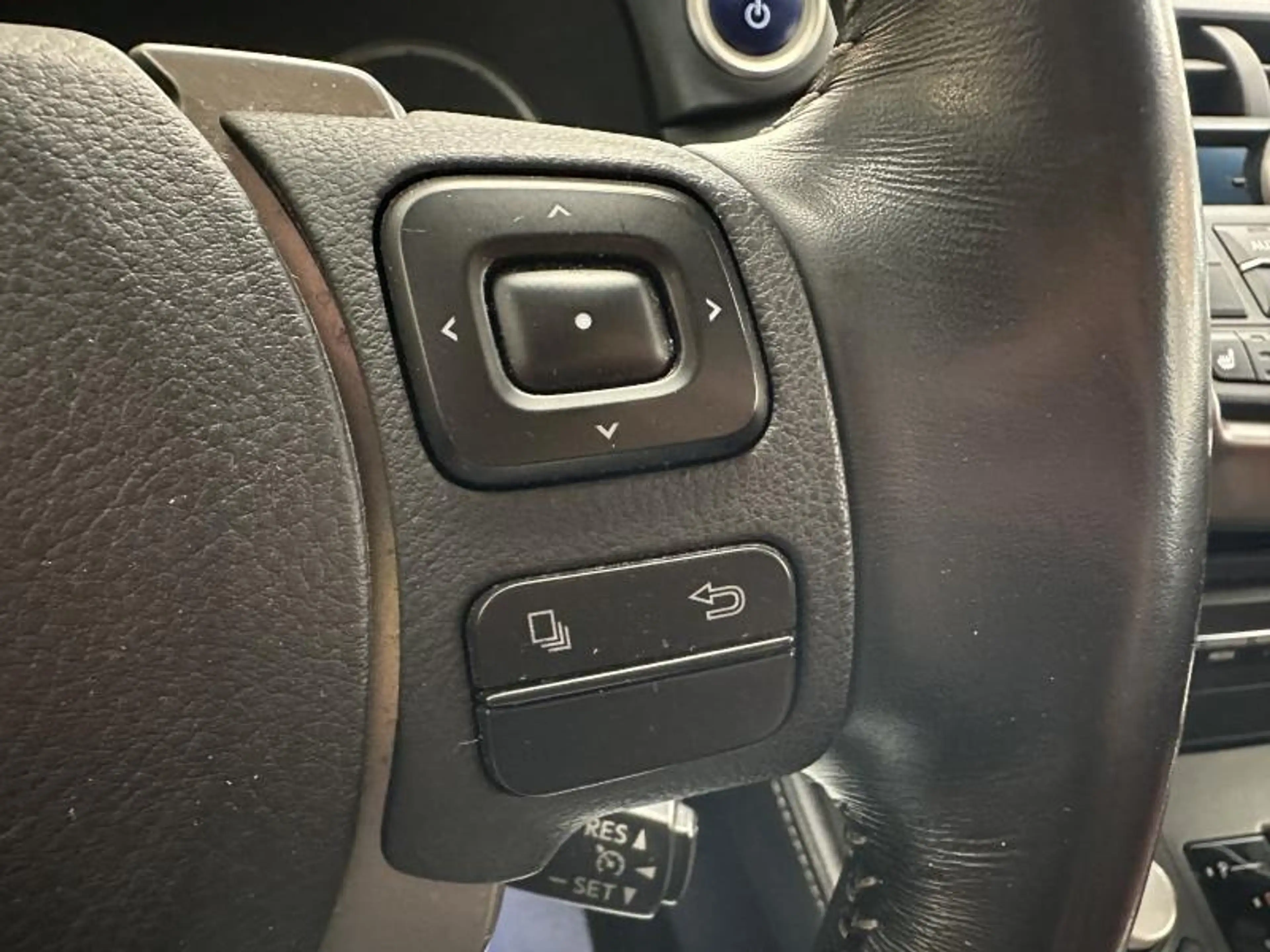 Lexus NX 300h 2.5 HYB EXECUTIVE — photo 15