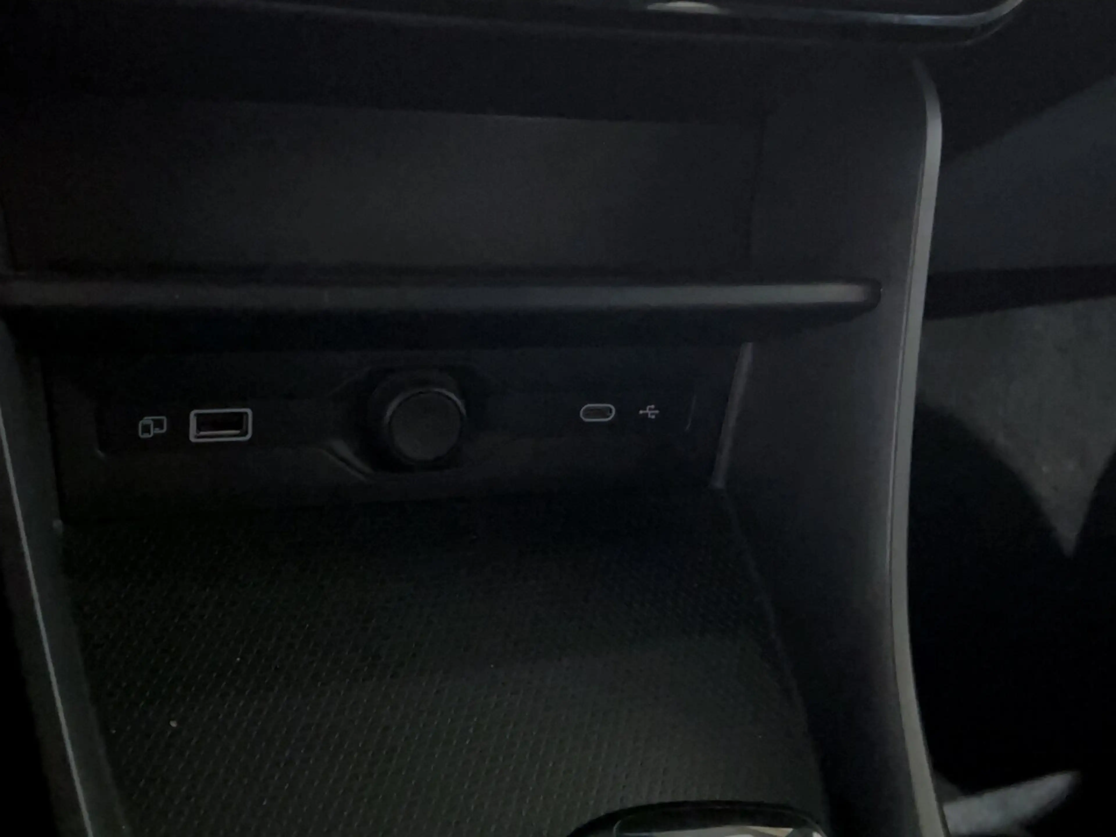 MG MG3 1.5 Luxe/Camera/Led/Navi/Carplay — photo 15