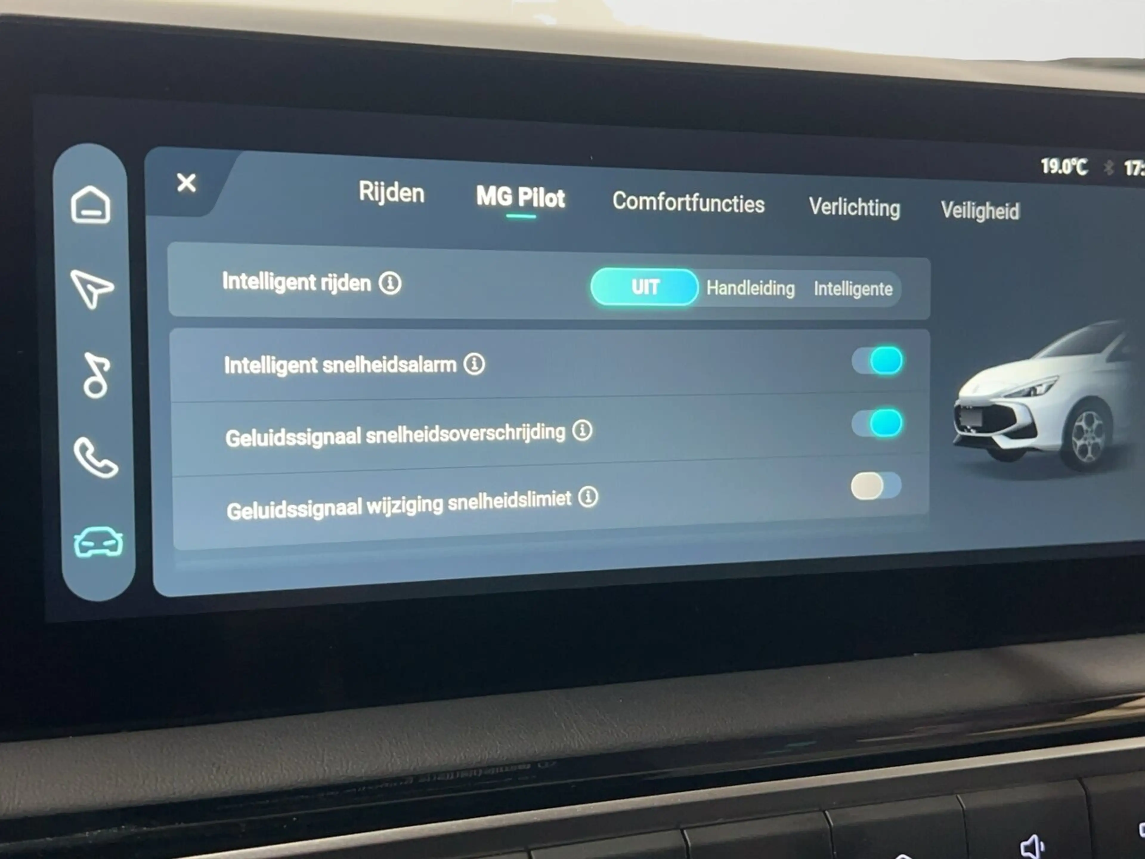 MG MG3 1.5 Luxe/Camera/Led/Navi/Carplay — photo 12