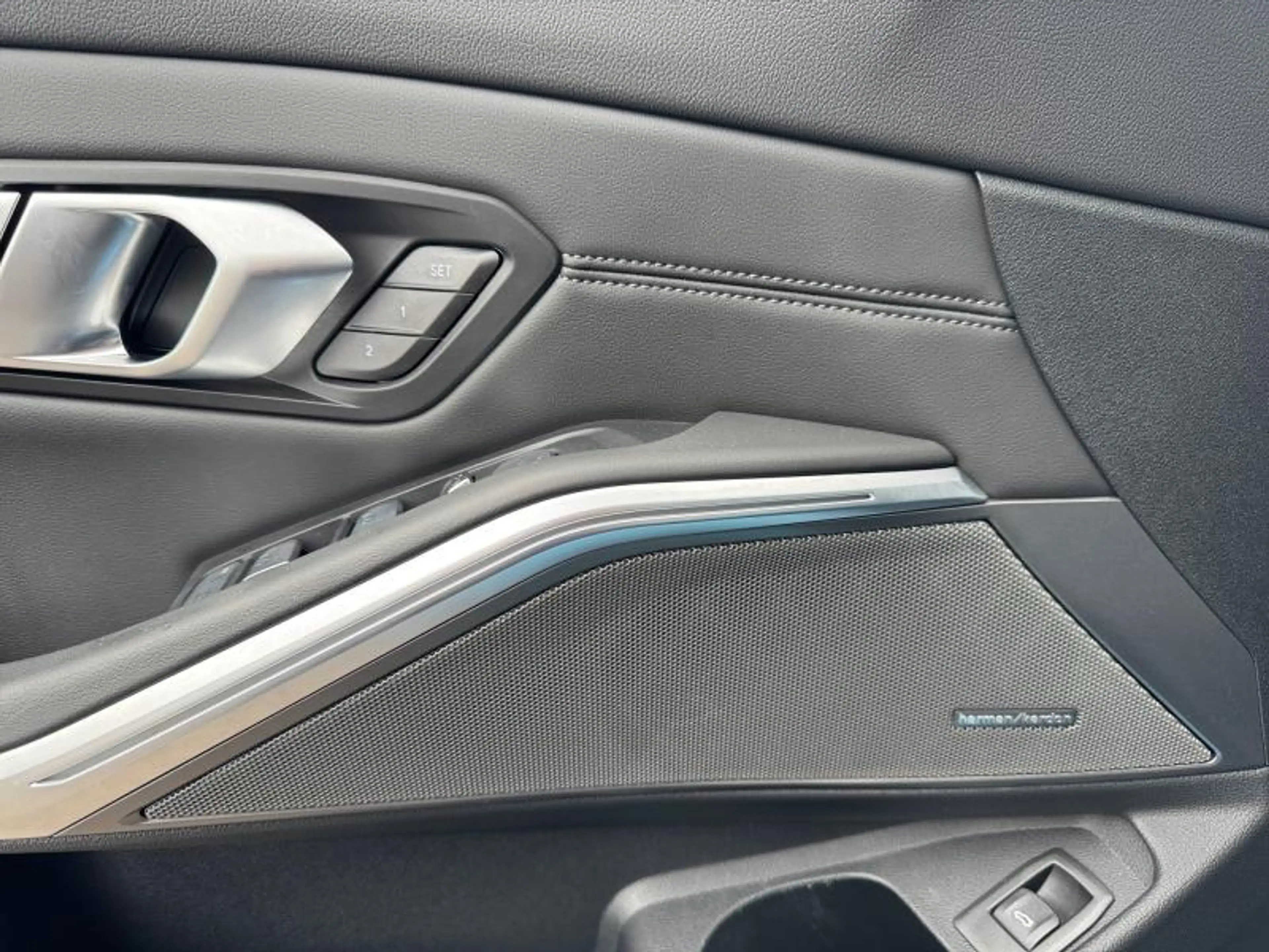 BMW M3 M3 Competition xDrive Touring — photo 12