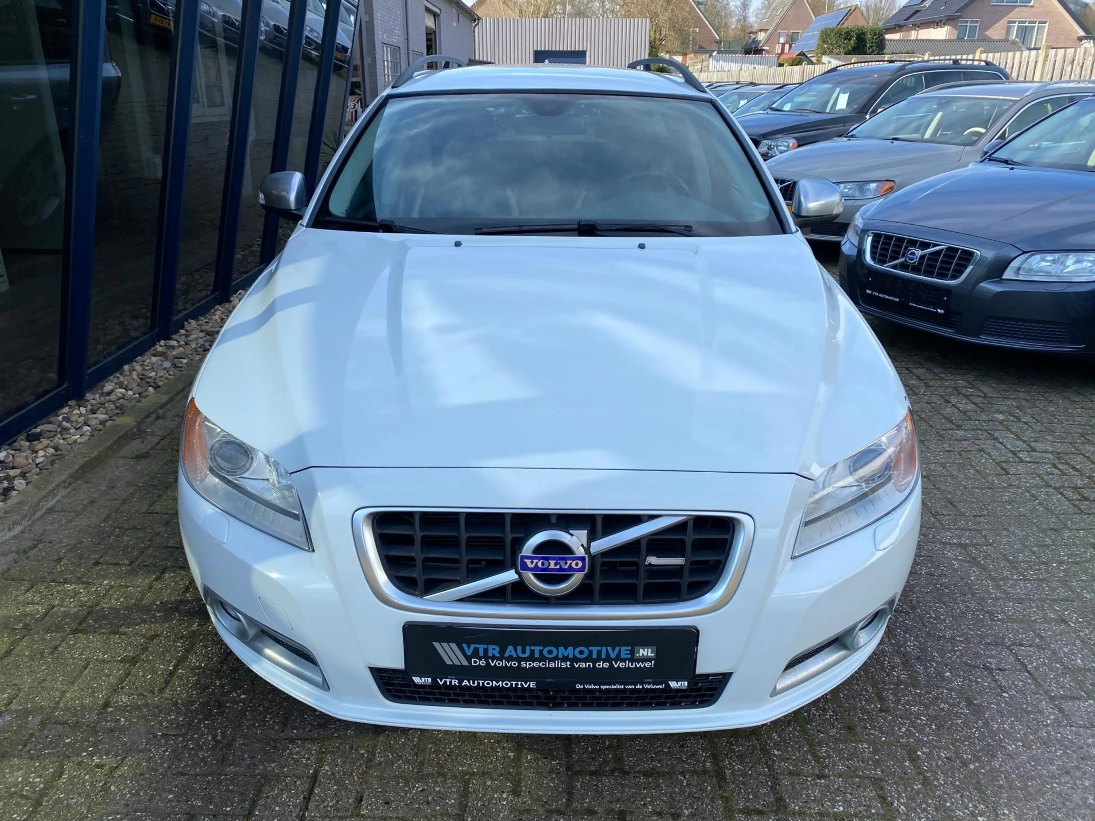Volvo V70 2.5FT R-Design 230PK LEER / XENON / PDC / ECC — photo 5