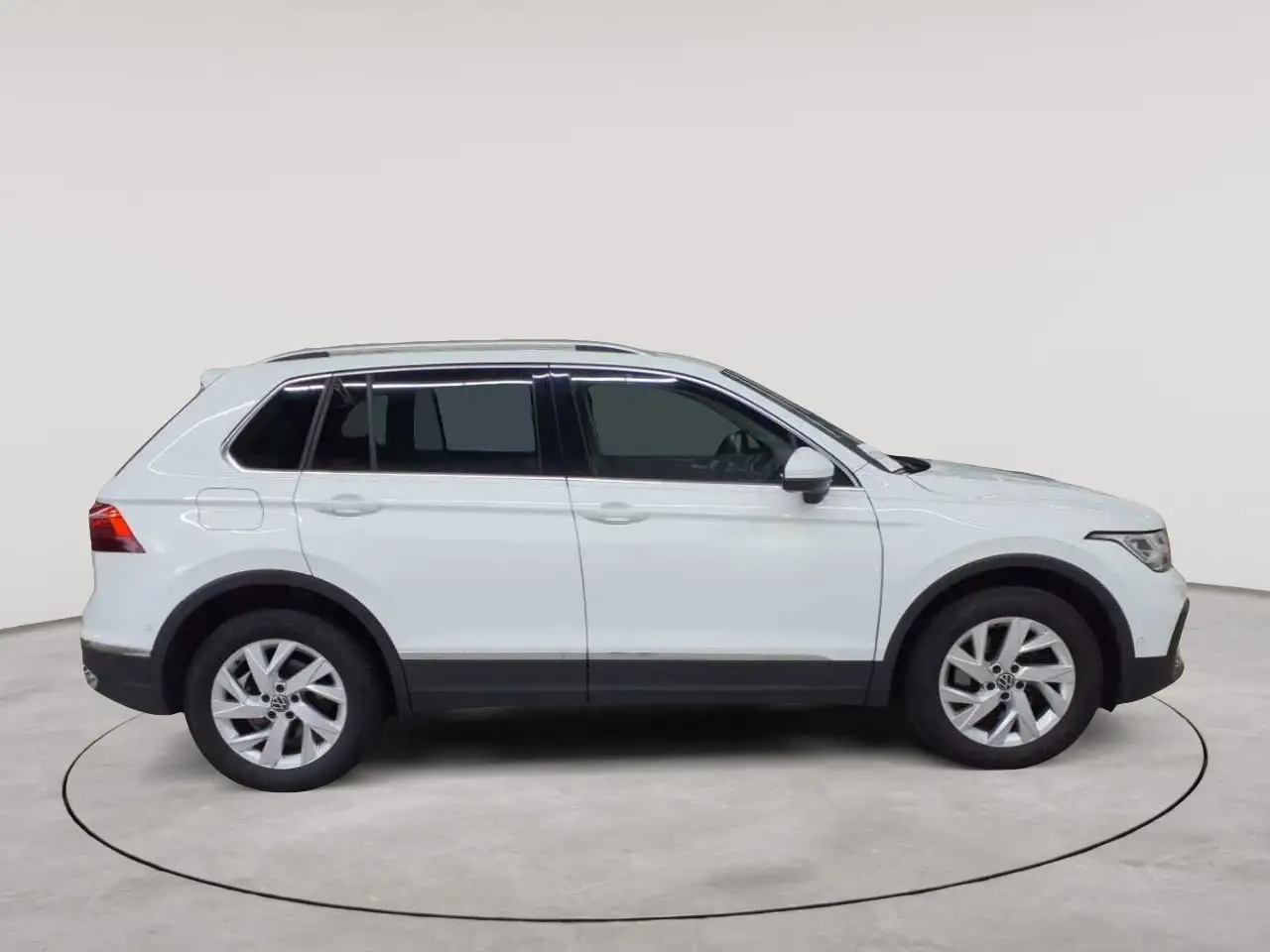 Volkswagen Tiguan 1.4 eHybrid Elegance AHK MATRIX KAM, миниатюра 3