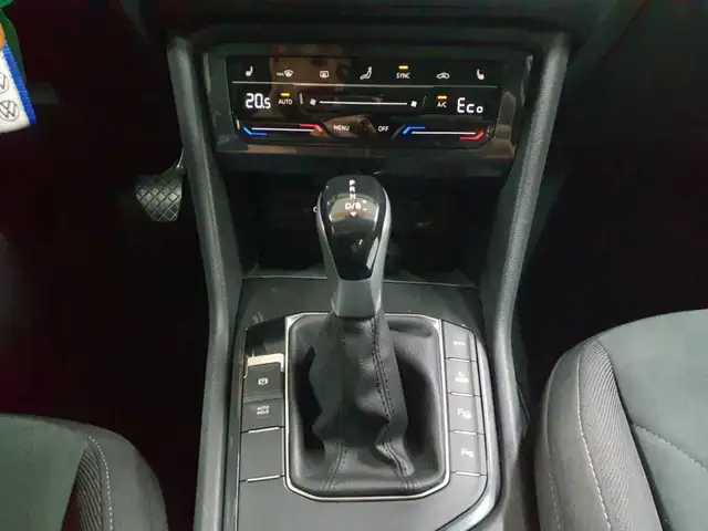 Volkswagen Tiguan view 10
