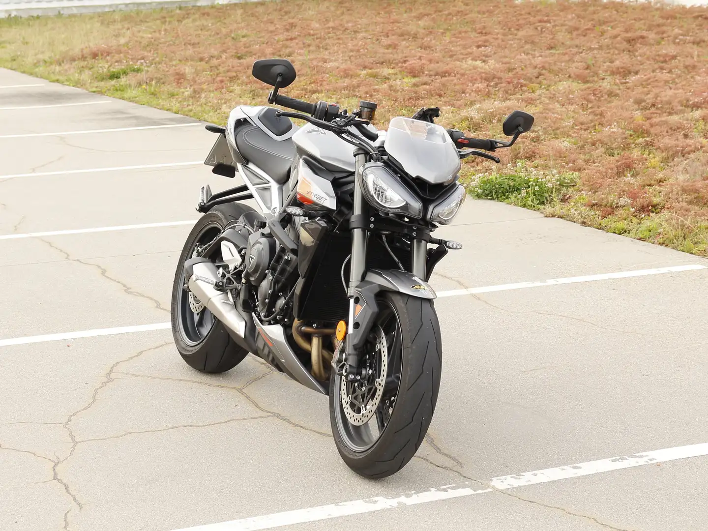 Triumph Street Triple RS Grigio - 1
