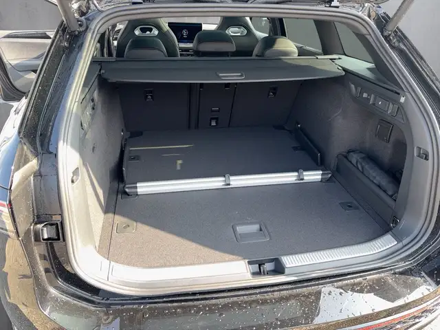 Volkswagen Passat Variant Sport TDI 4MOTION DSG Ansicht 11