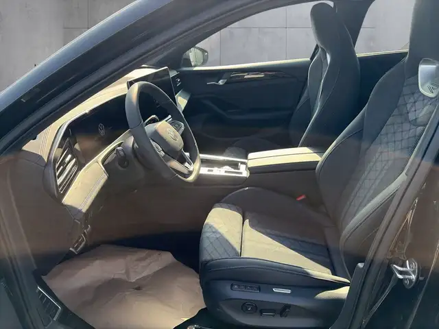 Volkswagen Passat Variant Sport TDI 4MOTION DSG Ansicht 14