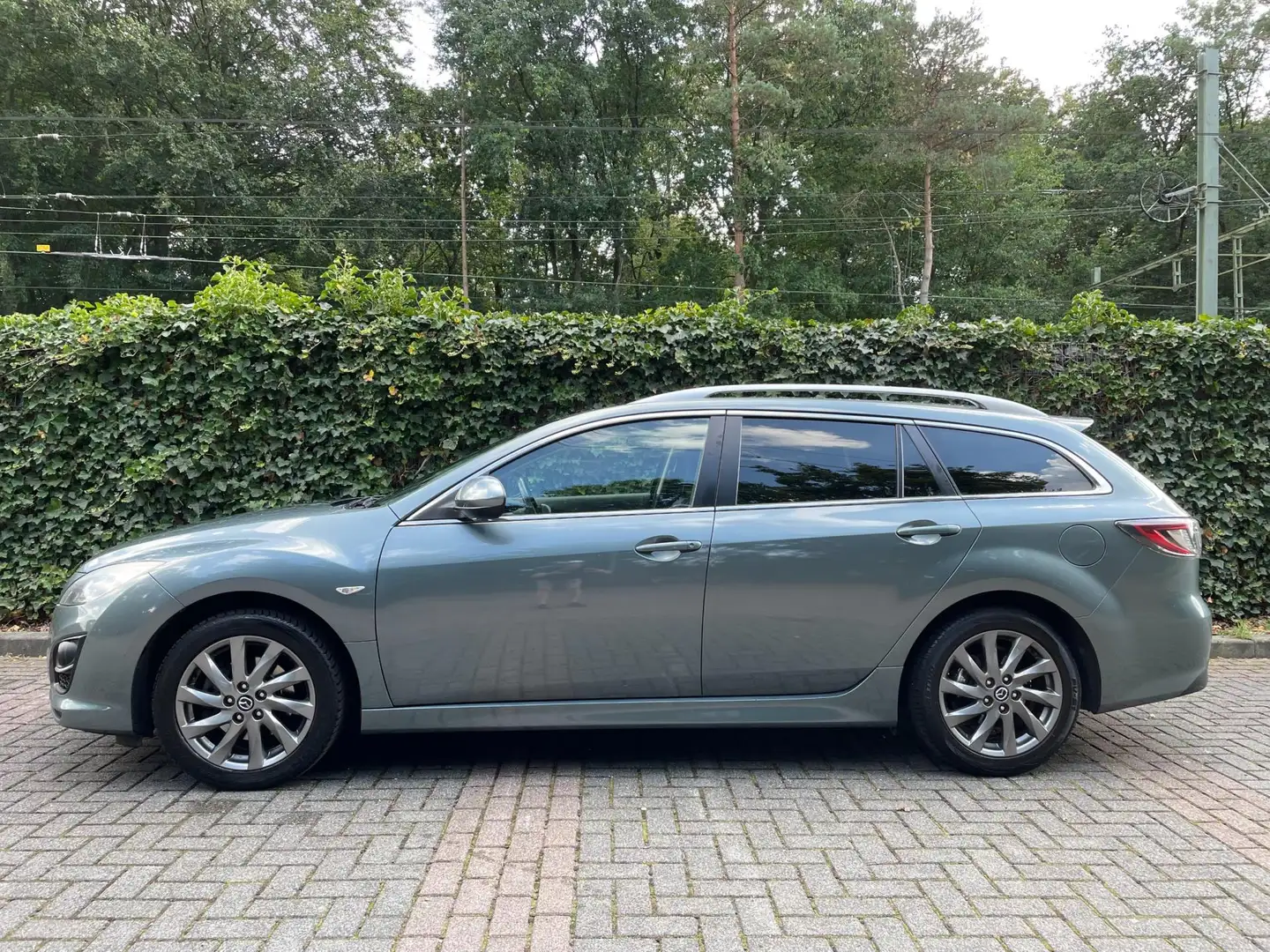 Mazda 6 Sportbreak 1.8 Exclusive GT Grijs - 2