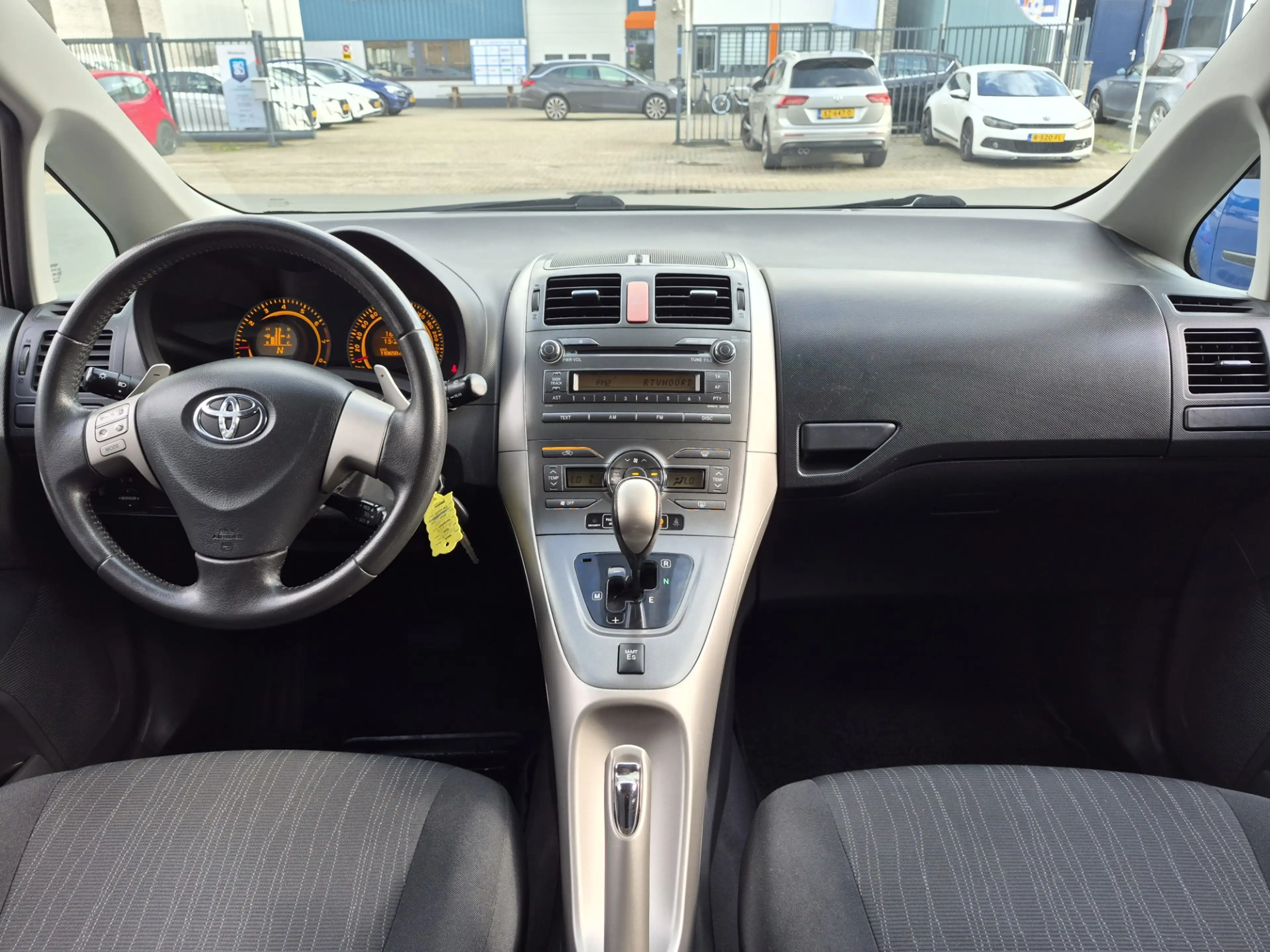 Toyota Auris 1.6-16V Sol|Automaat|Airco|El Pakket|Trekhaak| — photo 3