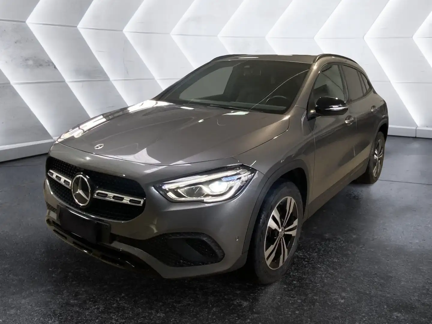 Mercedes-Benz GLA 180 GLA 180 d Automatic Sport Plus Grigio - 1