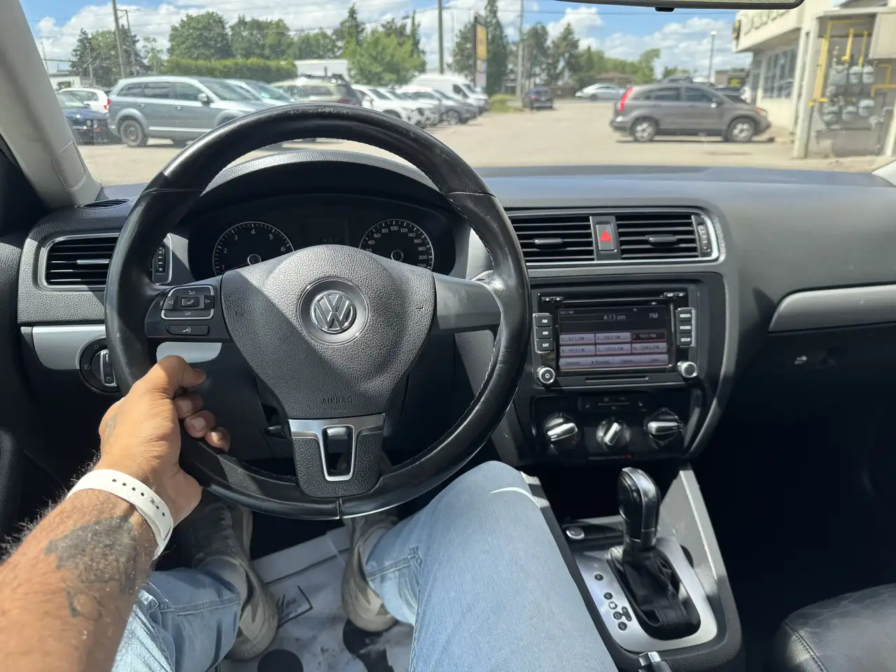 Volkswagen Jetta снимка Volkswagen Jetta