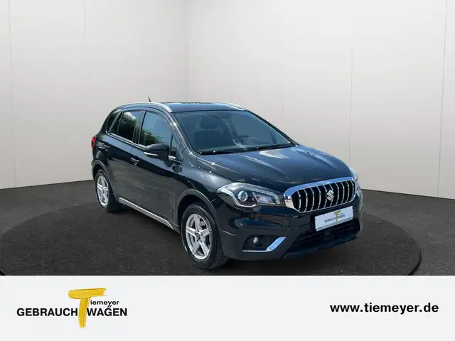 Suzuki SX4 S-Cross view 3