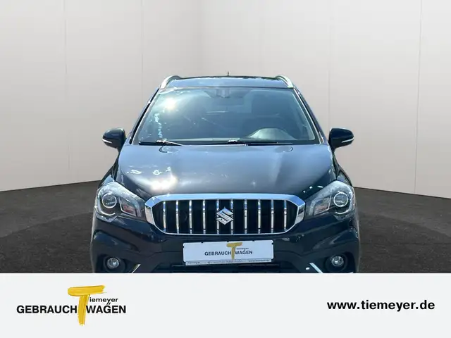 Suzuki SX4 S-Cross view 2