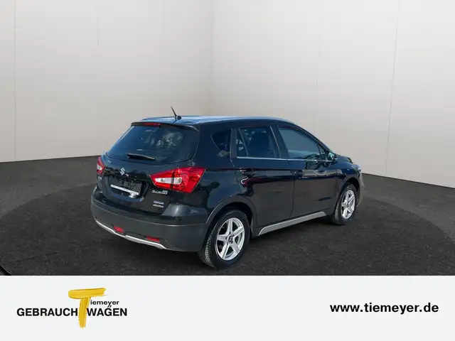 Suzuki SX4 S-Cross view 5