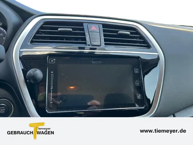 Suzuki SX4 S-Cross view 14