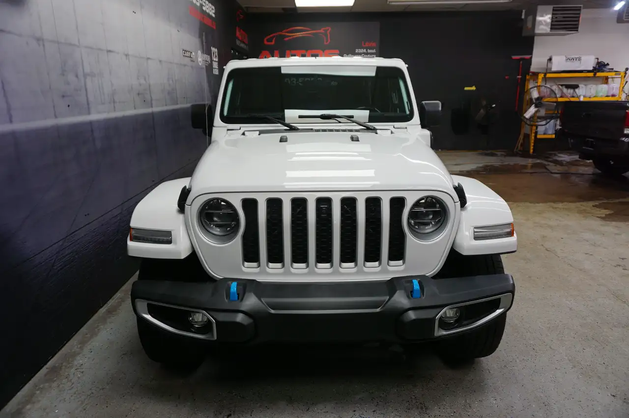 Jeep Wrangler снимка Jeep Wrangler