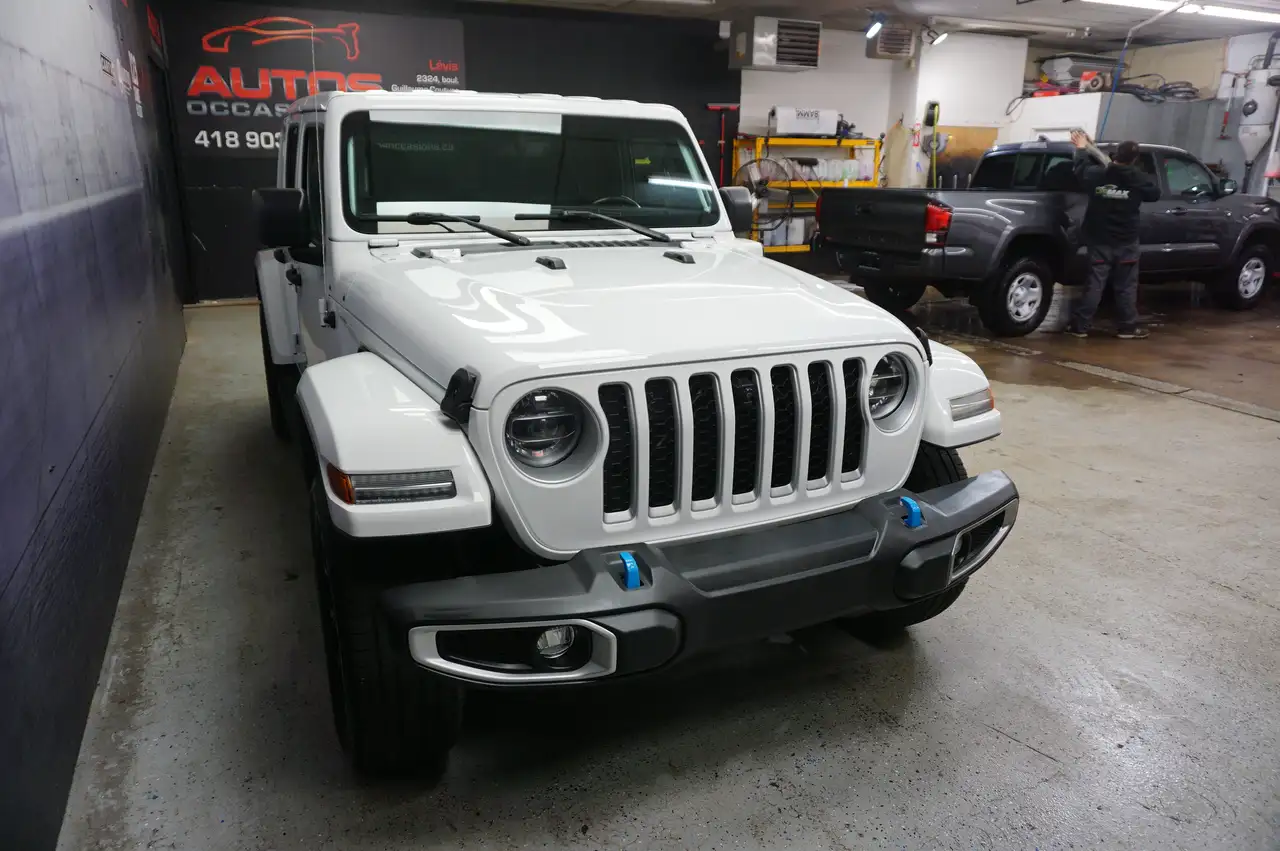 Jeep Wrangler снимка Jeep Wrangler