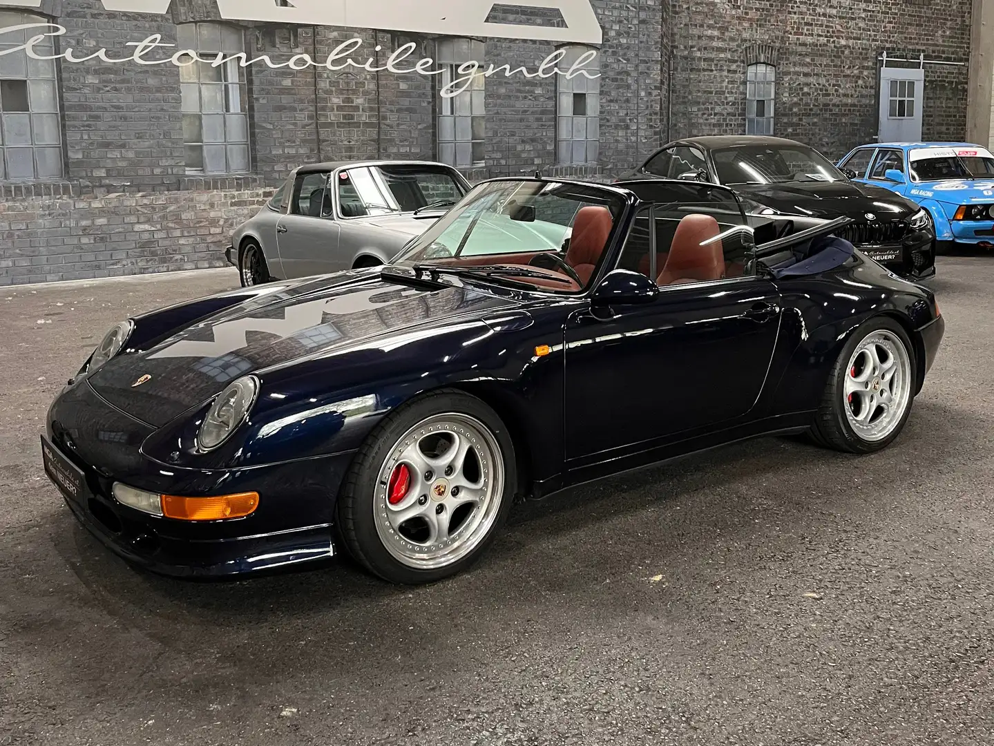 Porsche 911 Carrera Cabrio Синій - 1