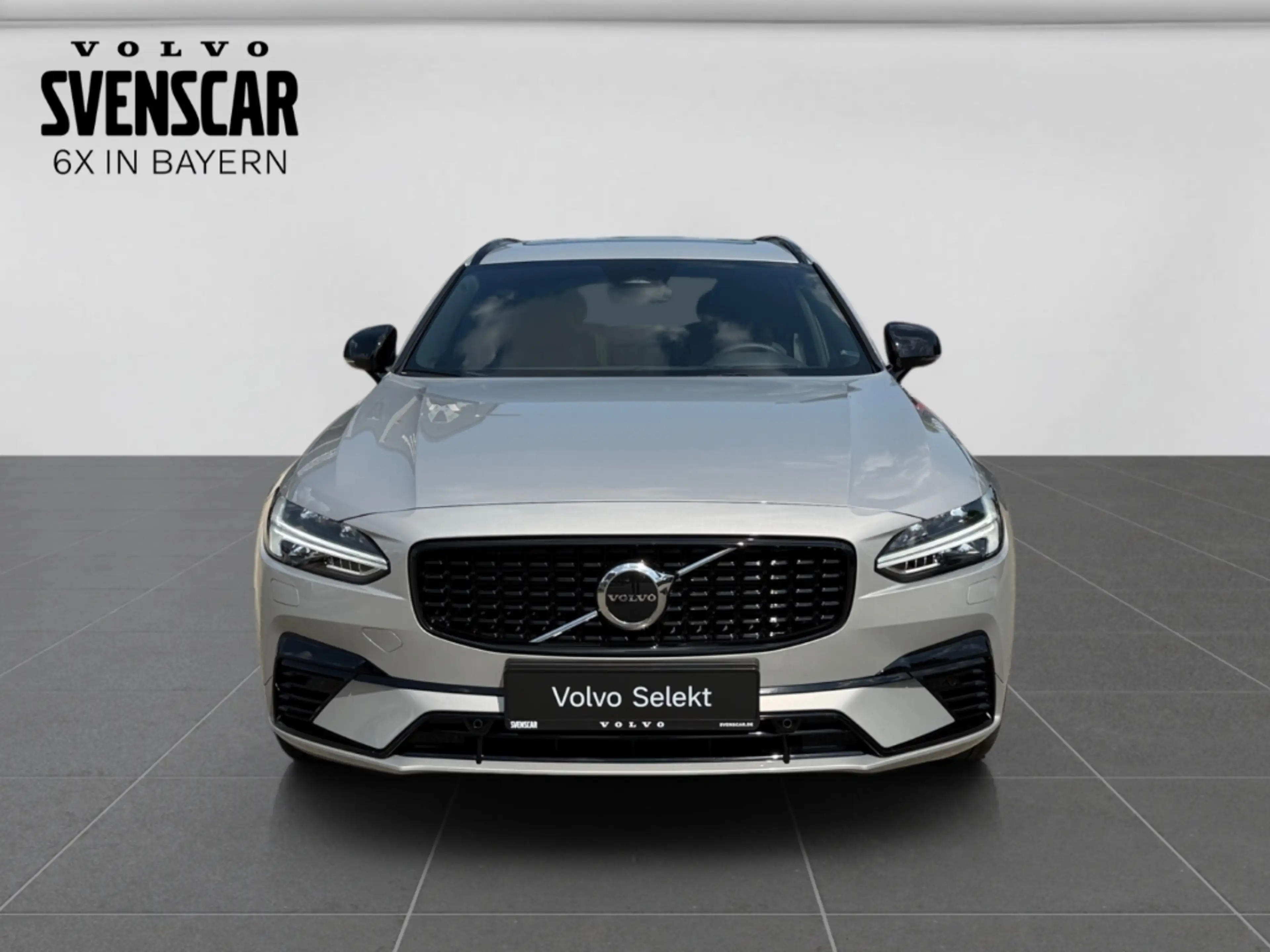 Volvo V90 Ultra Dark Recharge AWD StandHZG HUD Luftfahrwerk — photo 8