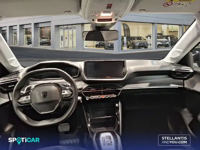 Peugeot 208 view 8