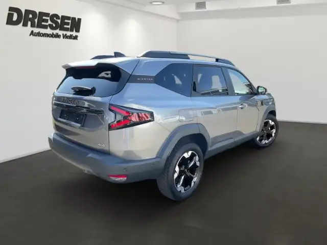Dacia Bigster view 3