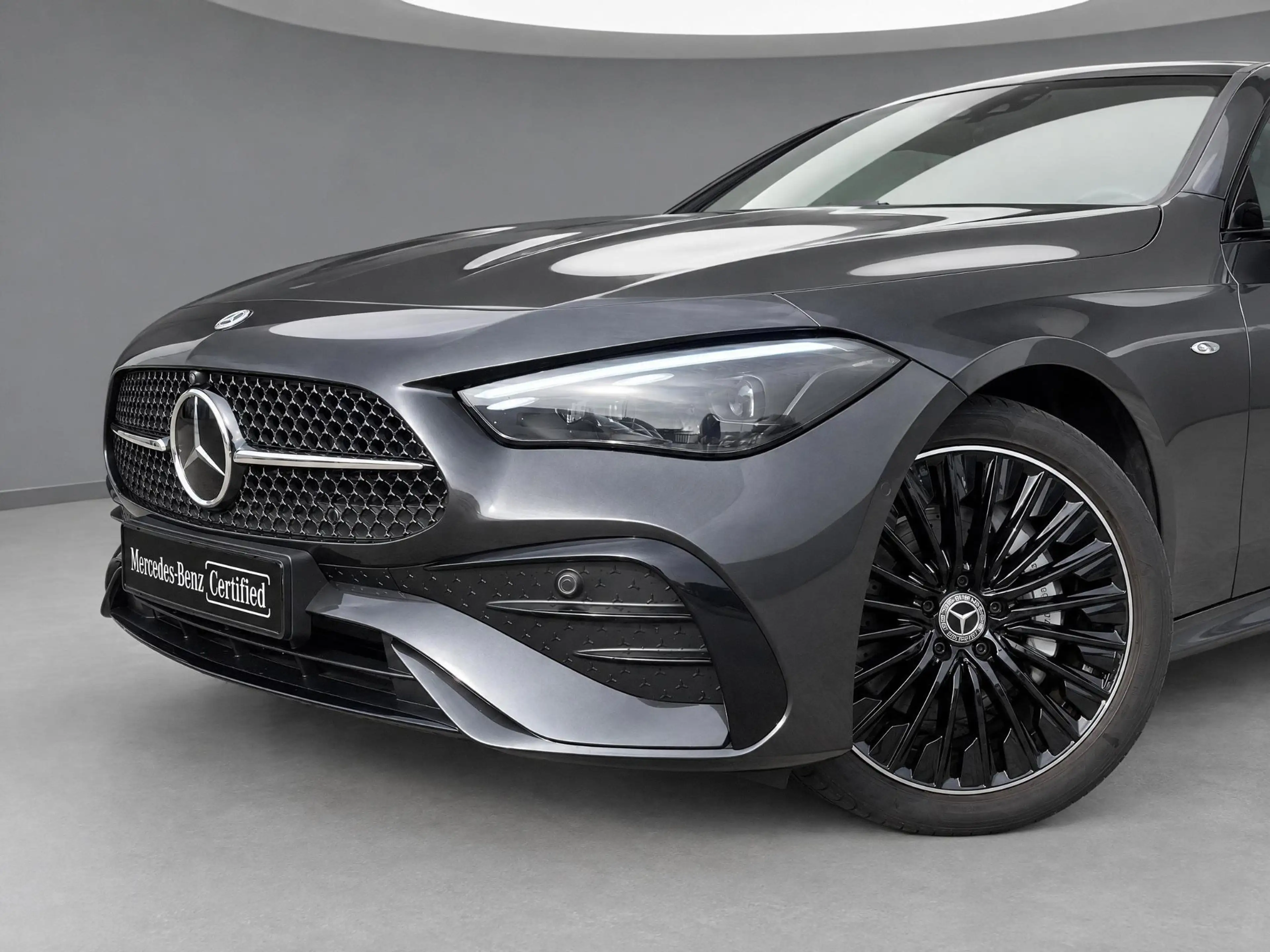 Mercedes-Benz CLE 300 Coupé e AMG Line — photo 2