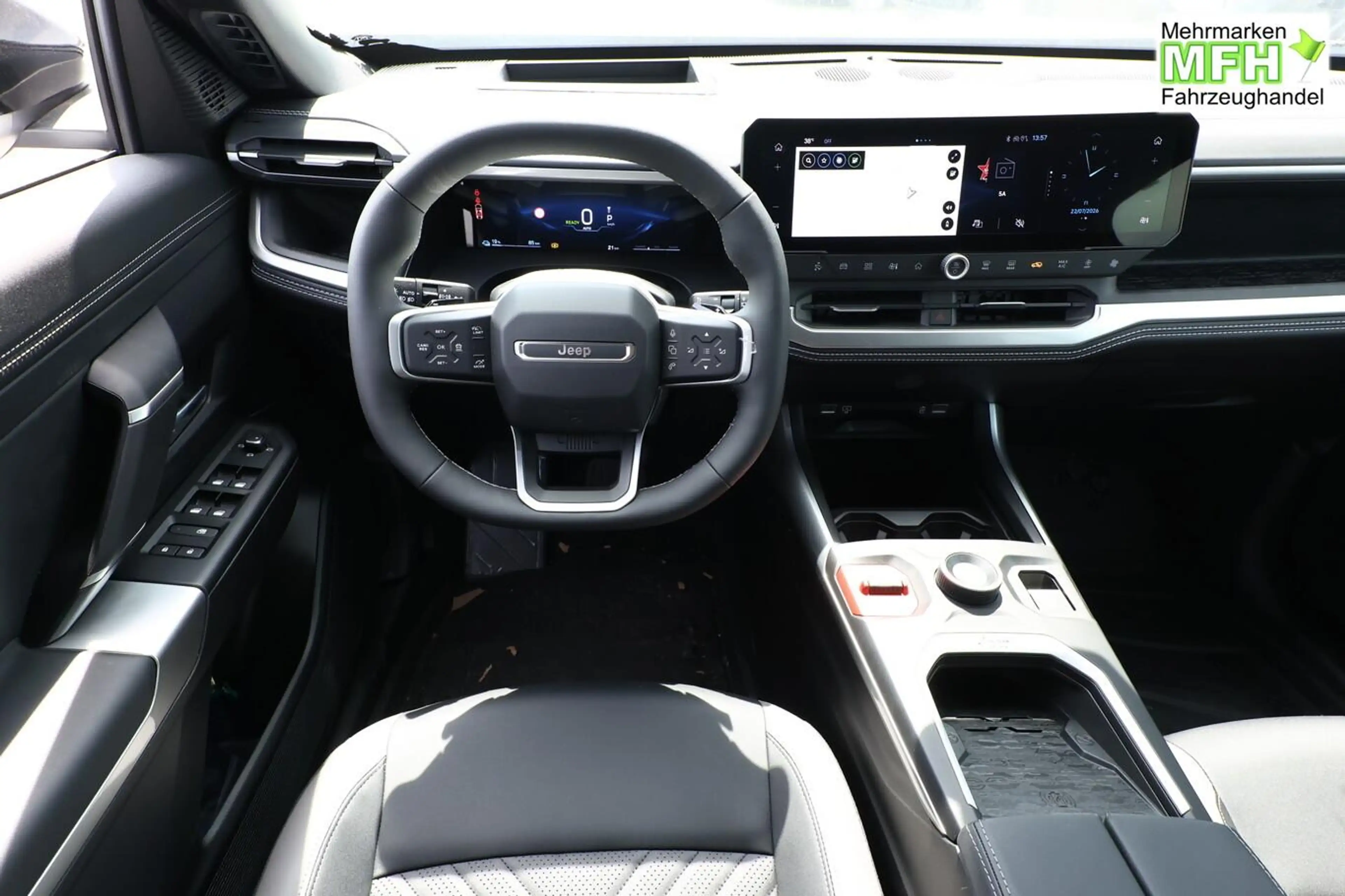 Jeep Compass First Edition 74kWh Nav HUD Focal Matrix 157 kW... — photo 6