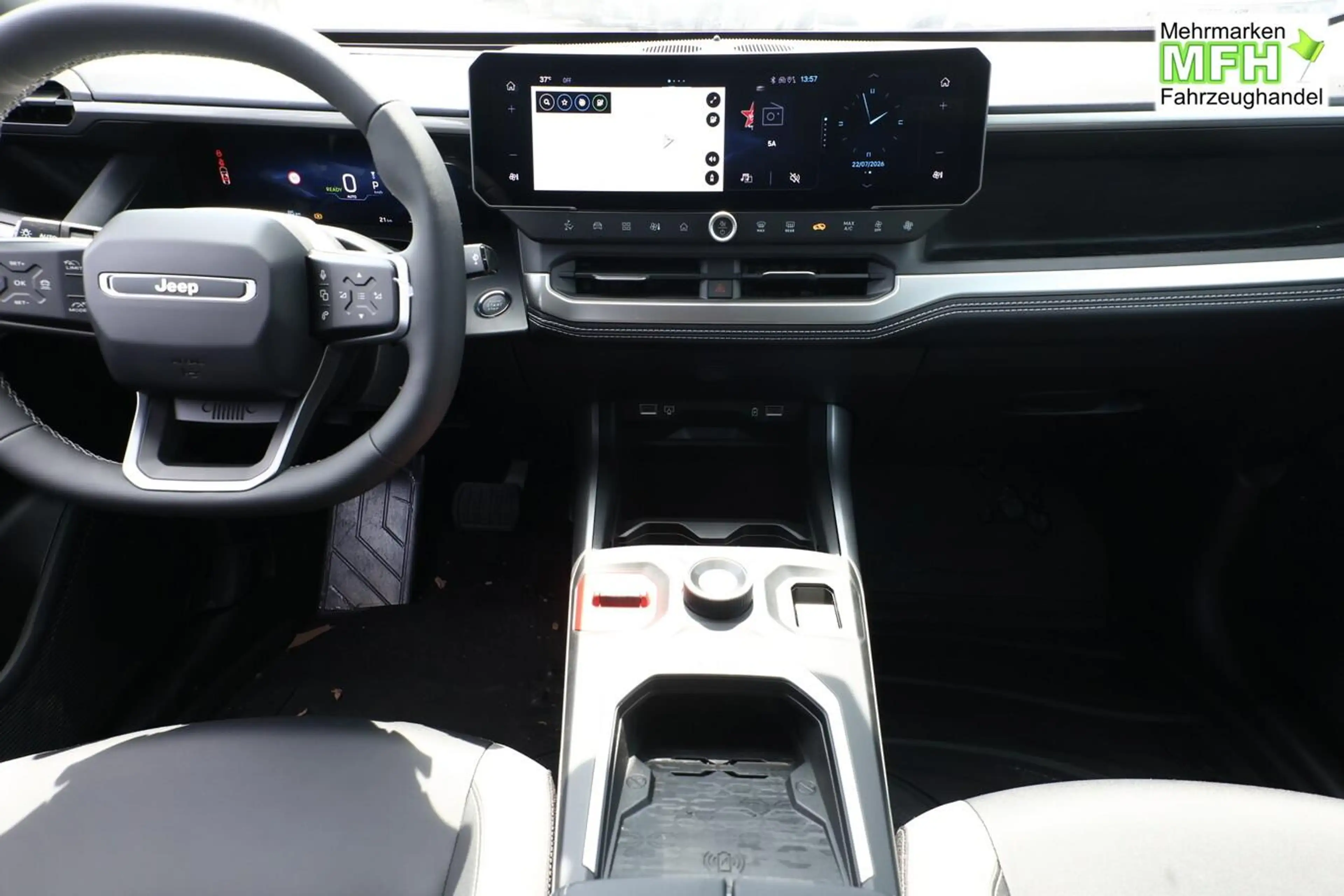 Jeep Compass First Edition 74kWh Nav HUD Focal Matrix 157 kW... — photo 7