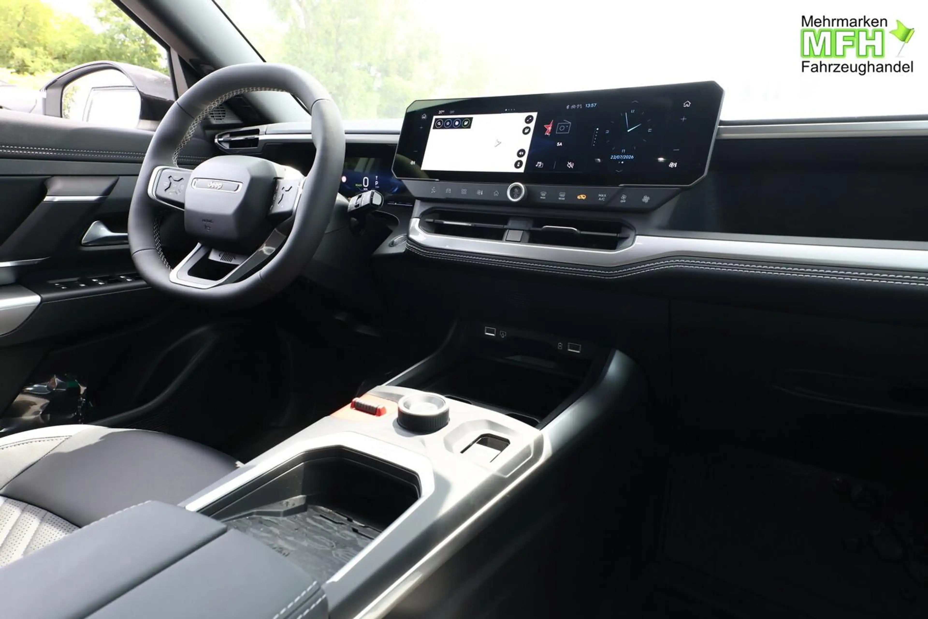 Jeep Compass First Edition 74kWh Nav HUD Focal Matrix 157 kW... — photo 8