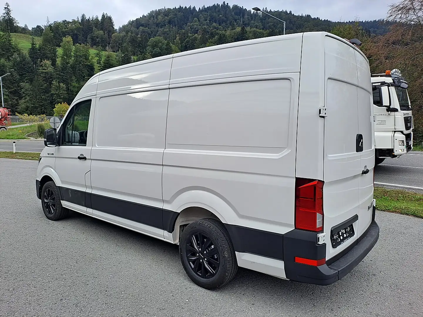 MAN TGE Kasten 3,5t L3H2 2,0 TDI Lang Aut. Weiß - 2