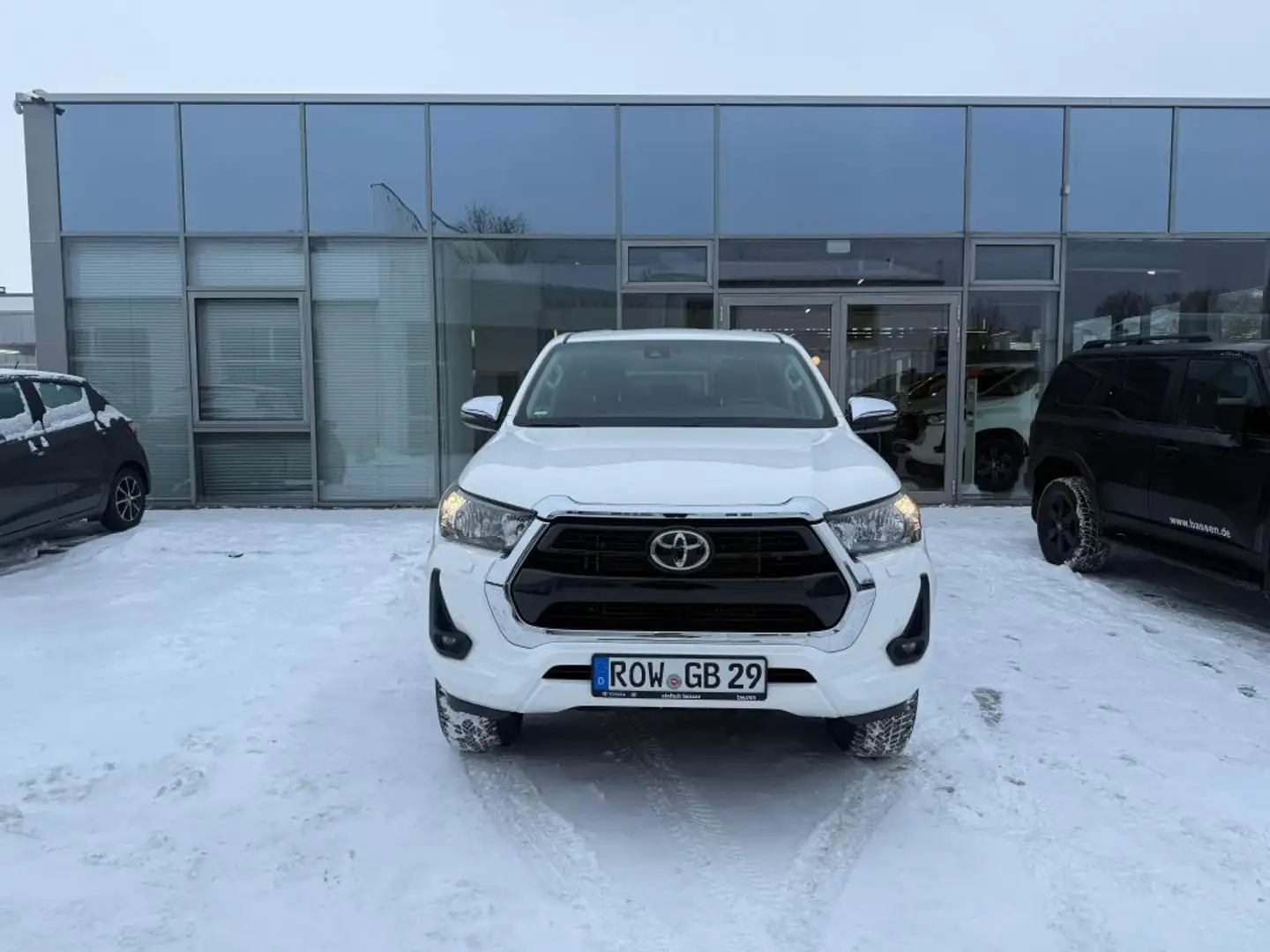 Toyota Hilux 4x4 Double Cab Autm. Comfort Blanc - 1