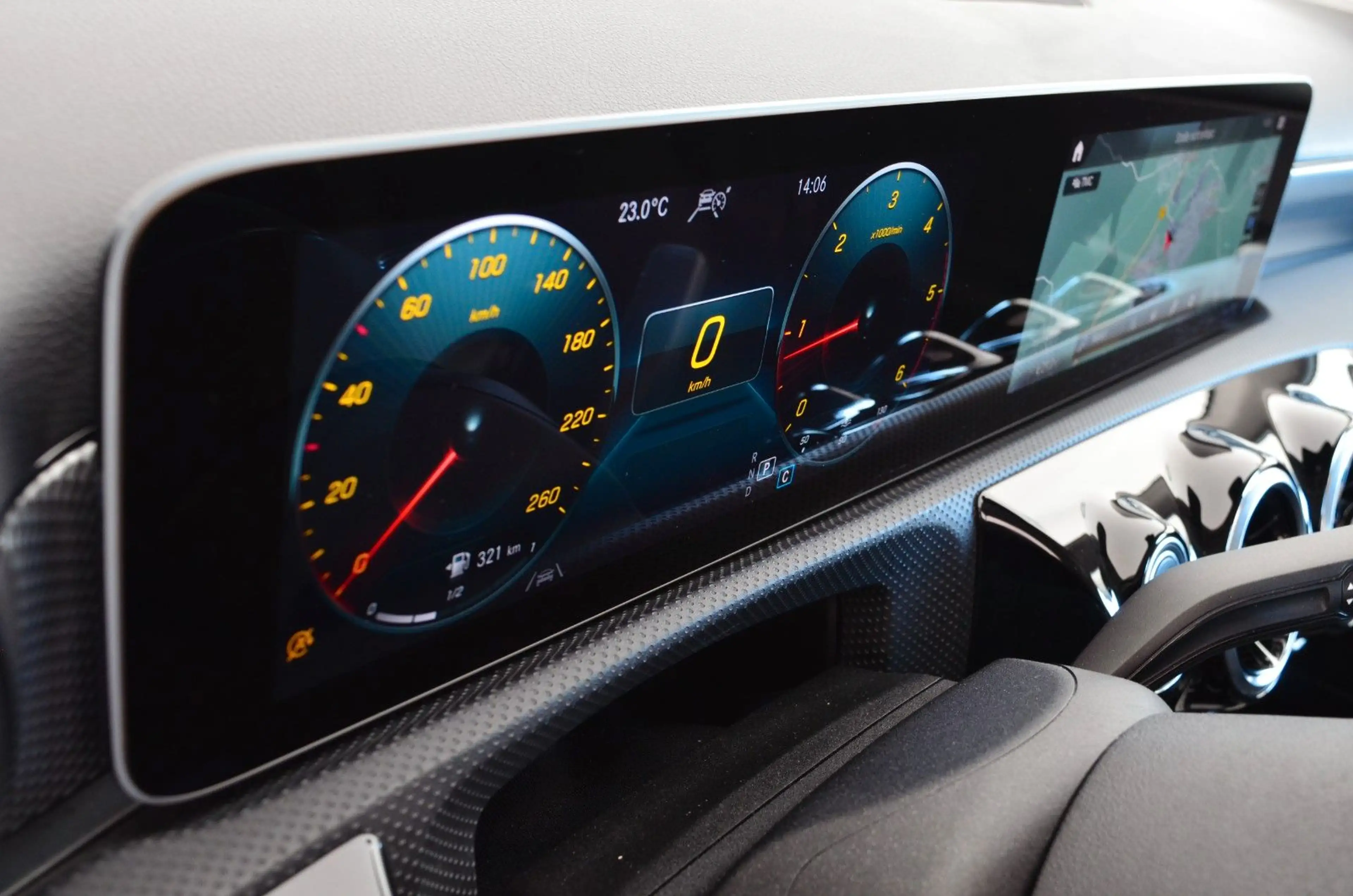 Mercedes-Benz A 200 d Sport | LED | Navi | PDC | 17`Alu — photo 11