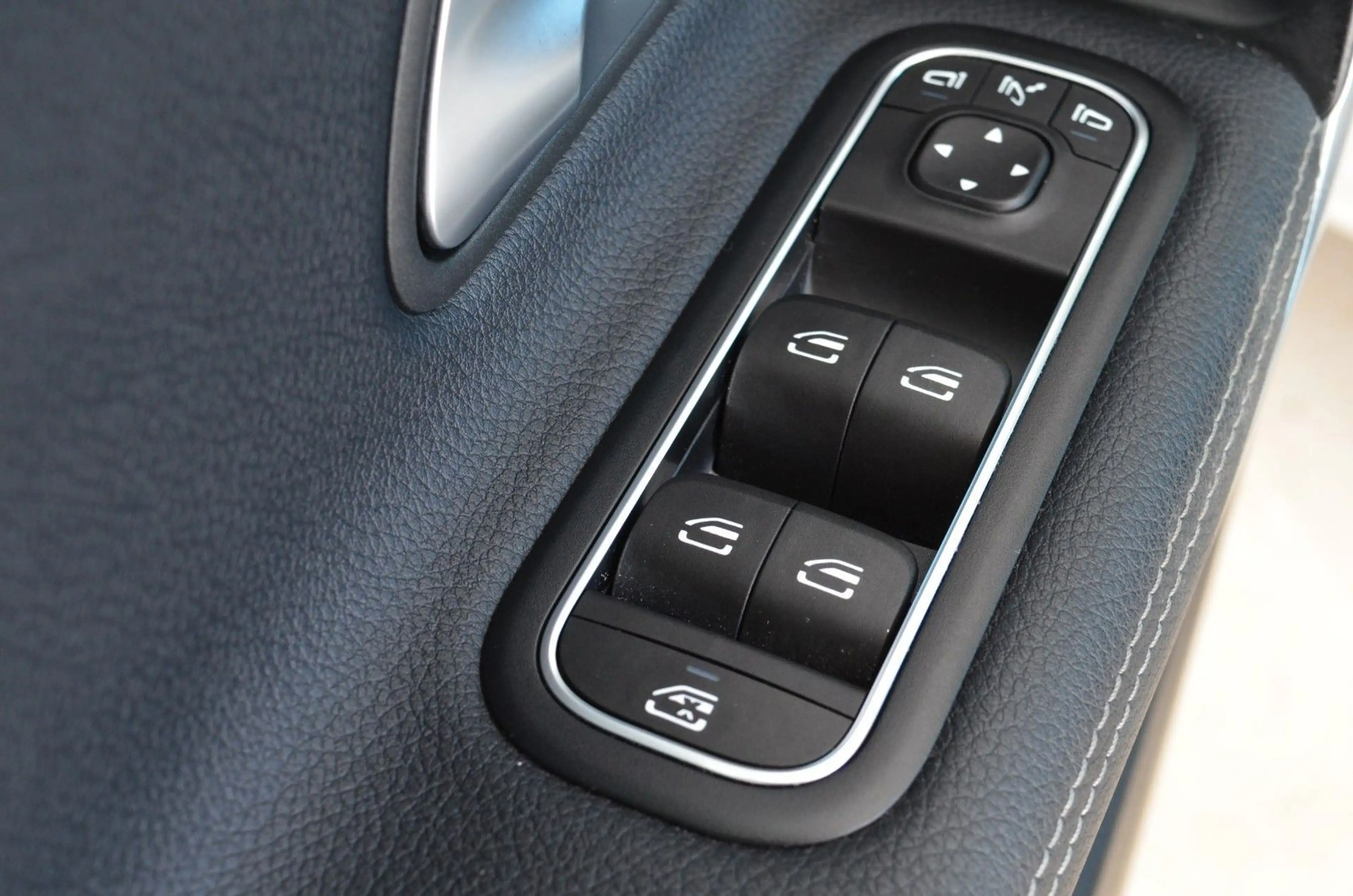 Mercedes-Benz A 200 d Sport | LED | Navi | PDC | 17`Alu — photo 22