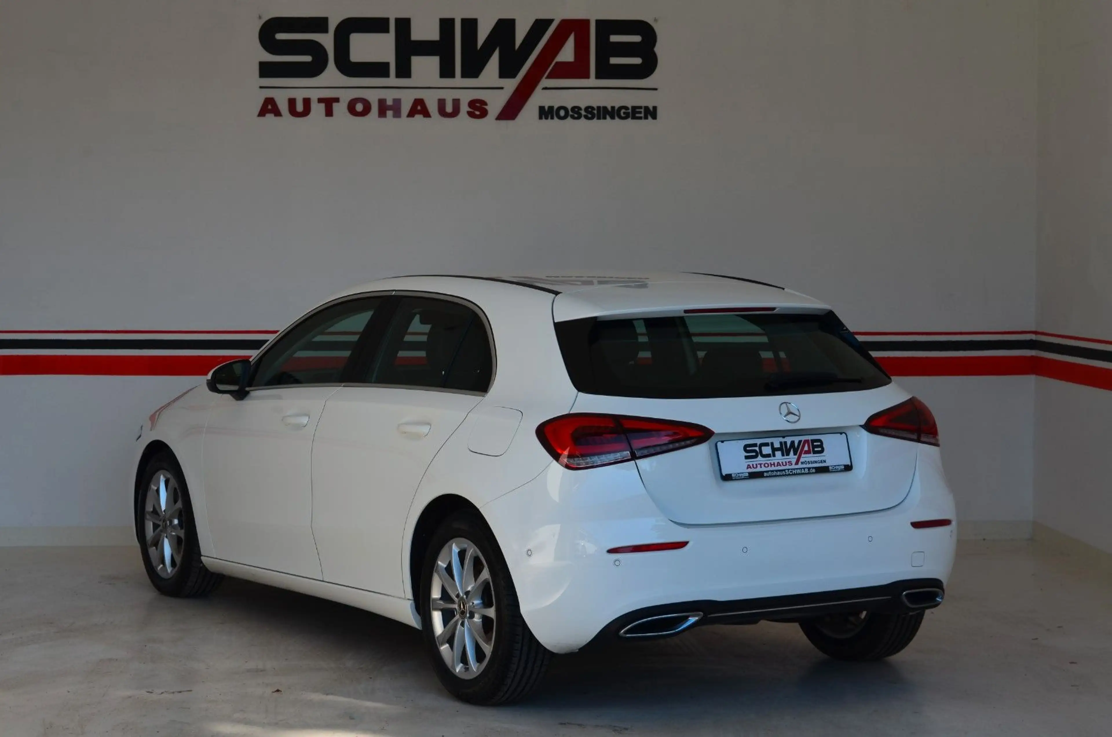 Mercedes-Benz A 200 d Sport | LED | Navi | PDC | 17`Alu — photo 4