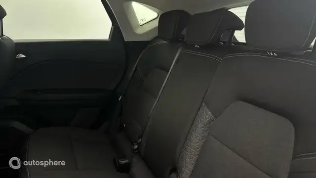 Renault Captur view 13