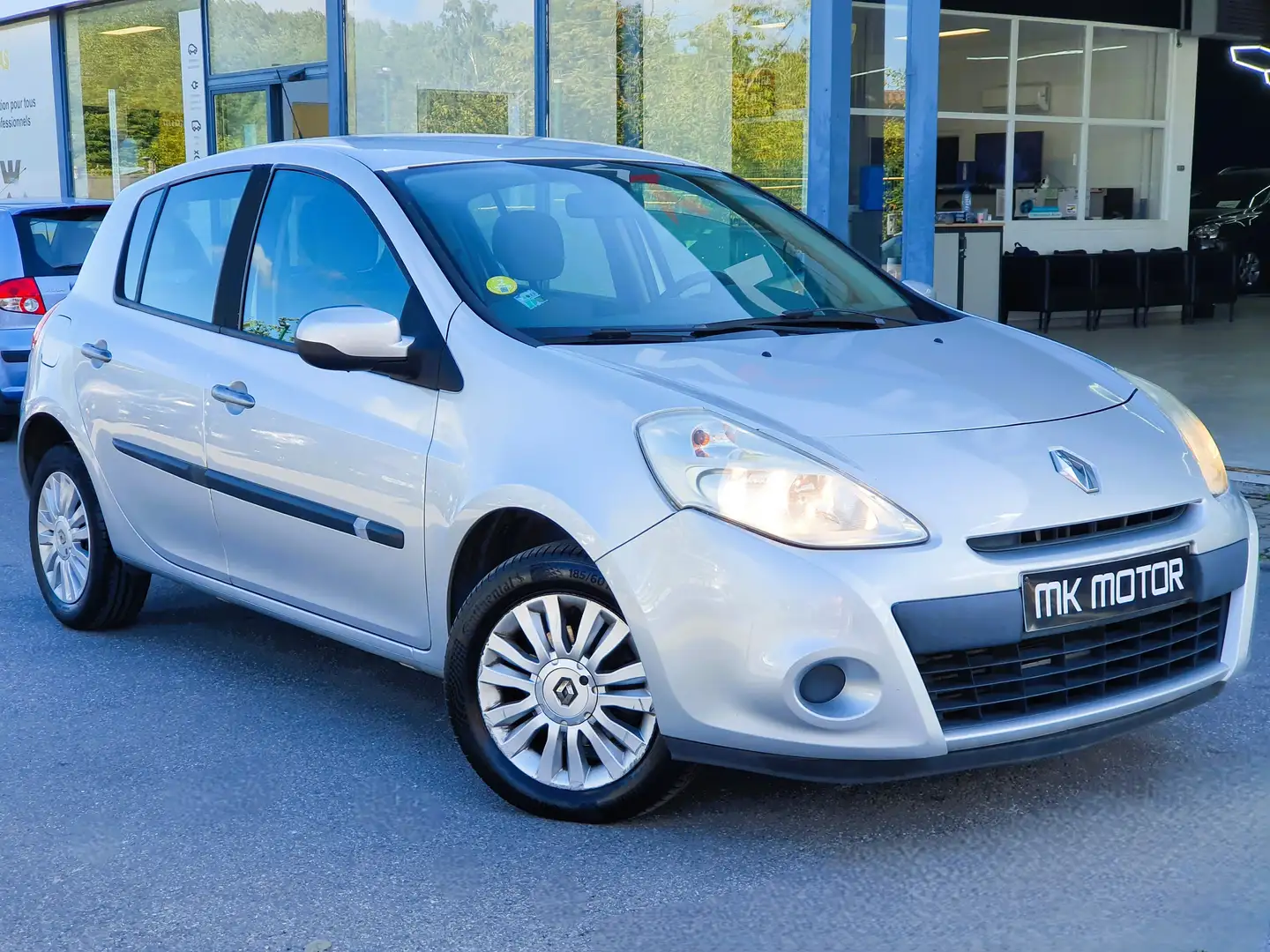 Renault Clio 🟢1.2 ESSENCE 101CV - 1ER PRO - AIRCO - 5 PORTES Gris - 2