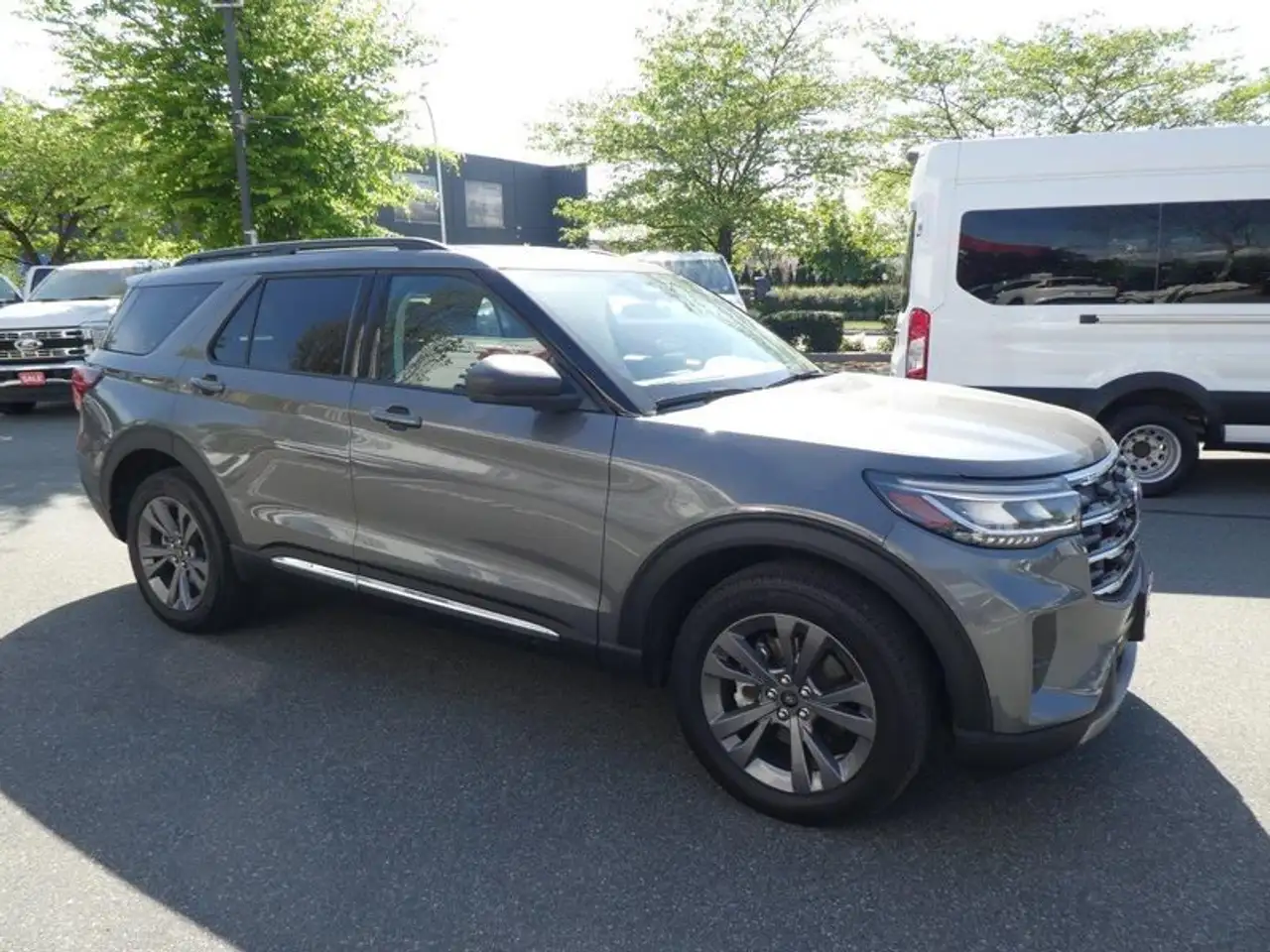 Ford Explorer photo Ford Explorer